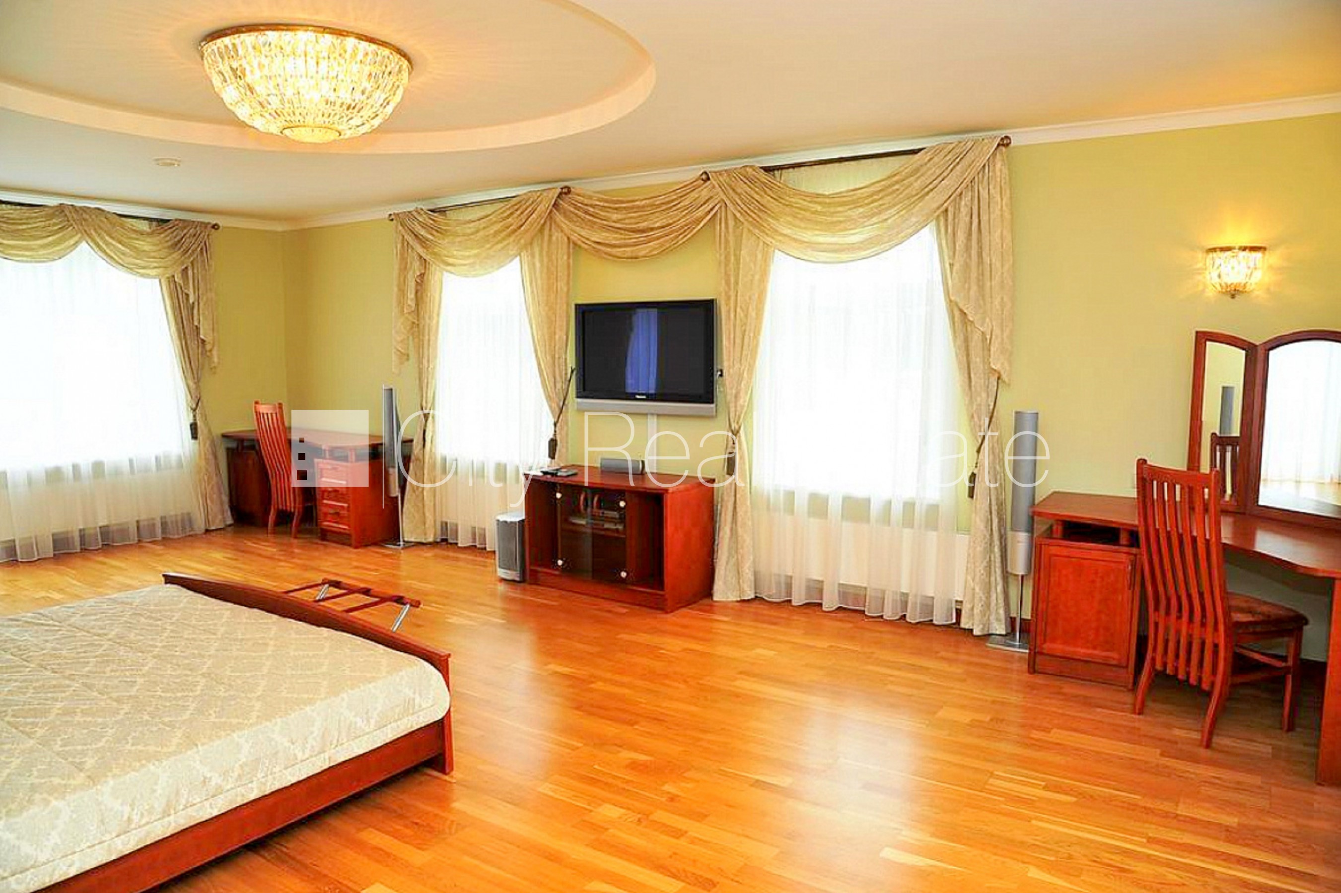 Sludinājumi. Zeme īpašumā, privātmāja, jaunceltne, labiekārtota apzaļumota teritorija 1200 m2, bruģēts Cena: 295000 EUR Foto #12