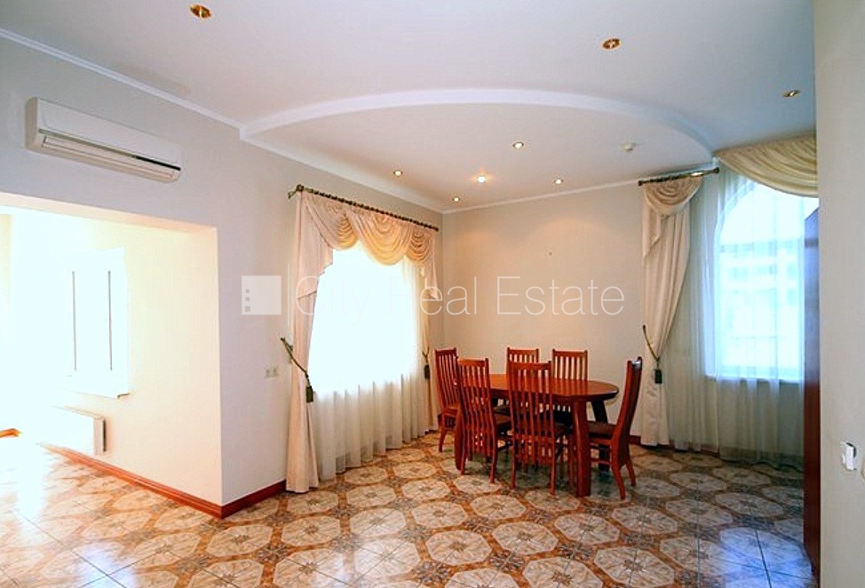 Sludinājumi. Zeme īpašumā, privātmāja, jaunceltne, labiekārtota apzaļumota teritorija 1200 m2, bruģēts Cena: 295000 EUR Foto #6