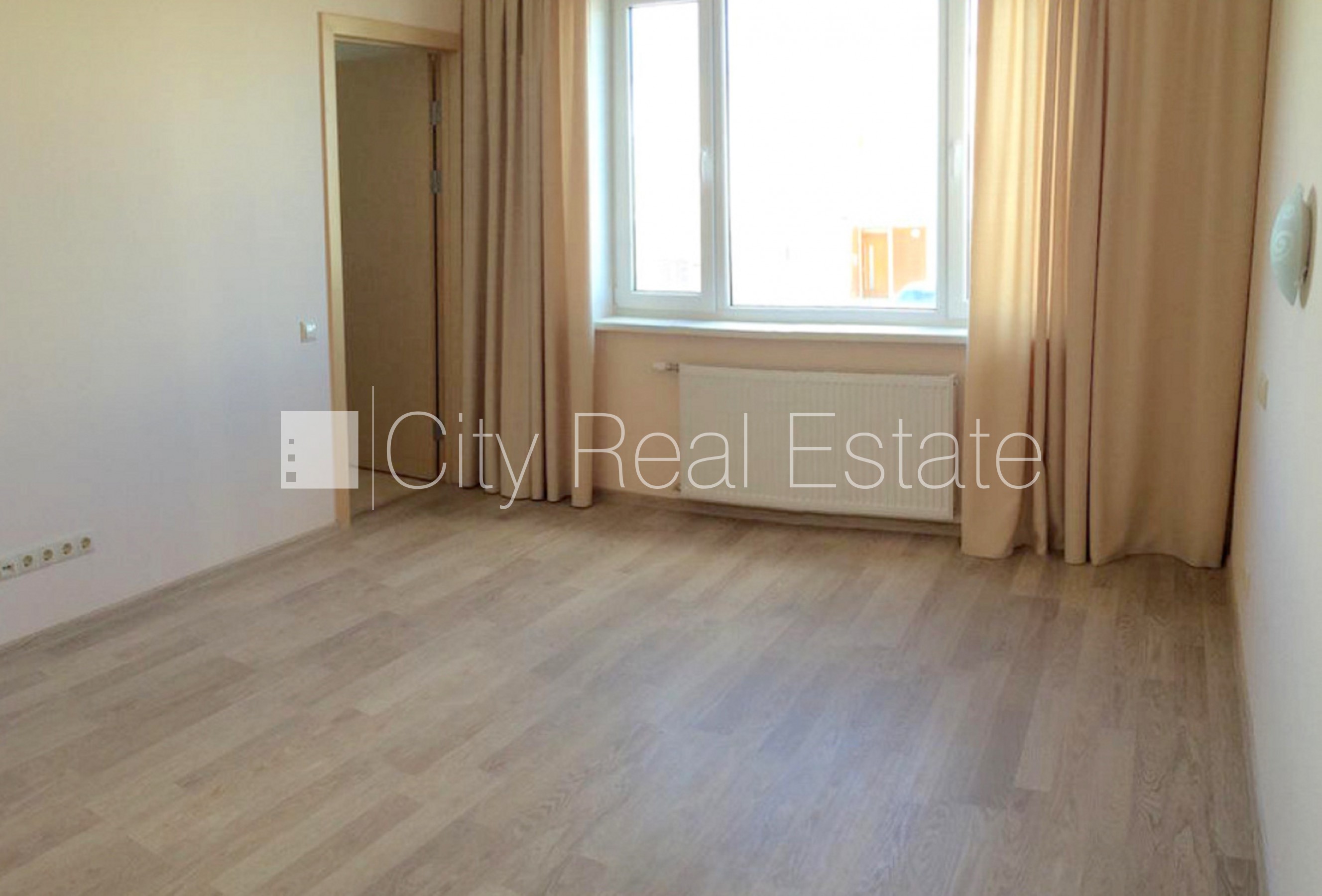 Sludinājumi. Projekts - Saliena, rindu māja, jaunceltne, fasāde ar dekoratīvo apmetumu, gāzbetona bloku sienas Cena: 360000 EUR Foto #19