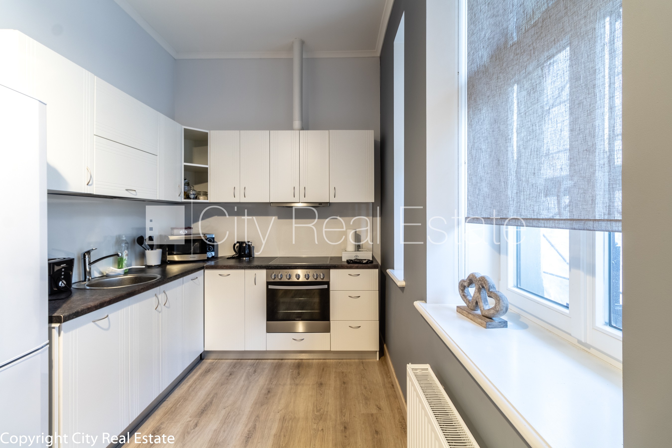 Sludinājumi. Renovēta māja, slēgts pagalms, ieeja no ielas, kāpņu telpa pēc kapitālā remonta, istabas izolētas, Cena: 800 EUR/mēn Foto #10