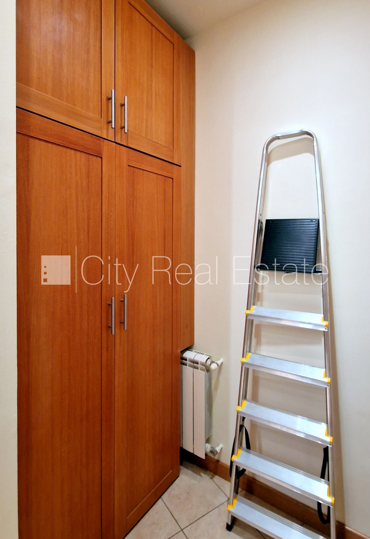 Sludinājumi. Fasādes māja, renovēta māja, viena kvadrātmetra apsaimniekošanas maksa mēnesī  0,39 EUR, Cena: 960 EUR/mēn Foto #15