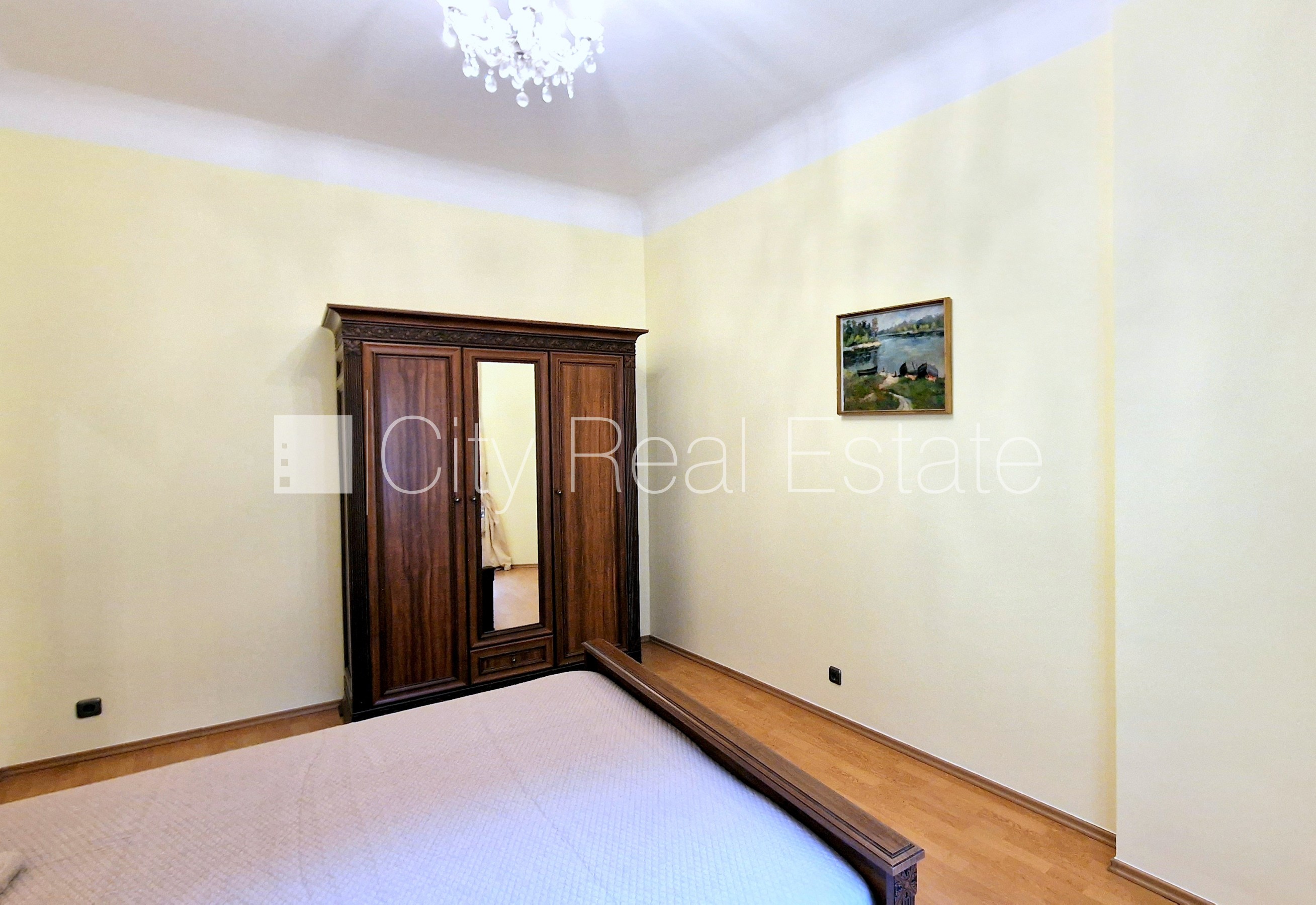 Sludinājumi. Fasādes māja, renovēta māja, viena kvadrātmetra apsaimniekošanas maksa mēnesī  0,39 EUR, Cena: 960 EUR/mēn Foto #18