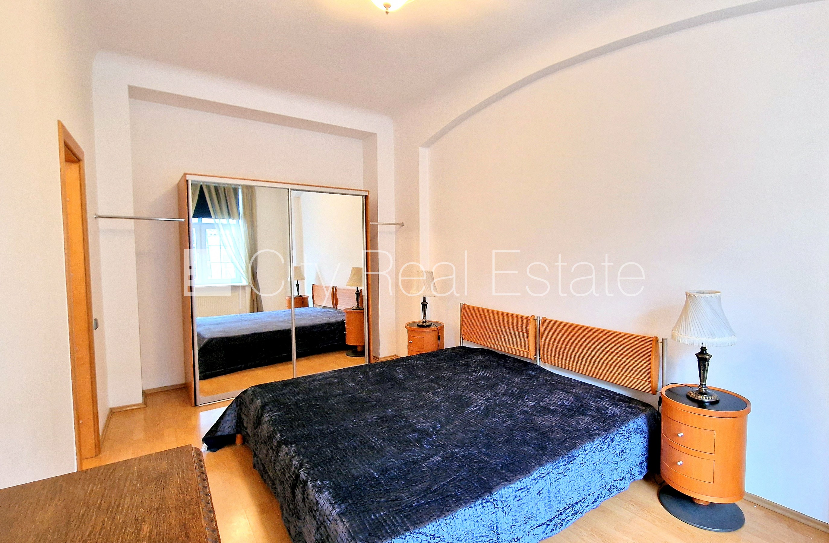 Sludinājumi. Fasādes māja, renovēta māja, viena kvadrātmetra apsaimniekošanas maksa mēnesī  0,39 EUR, Cena: 960 EUR/mēn Foto #9