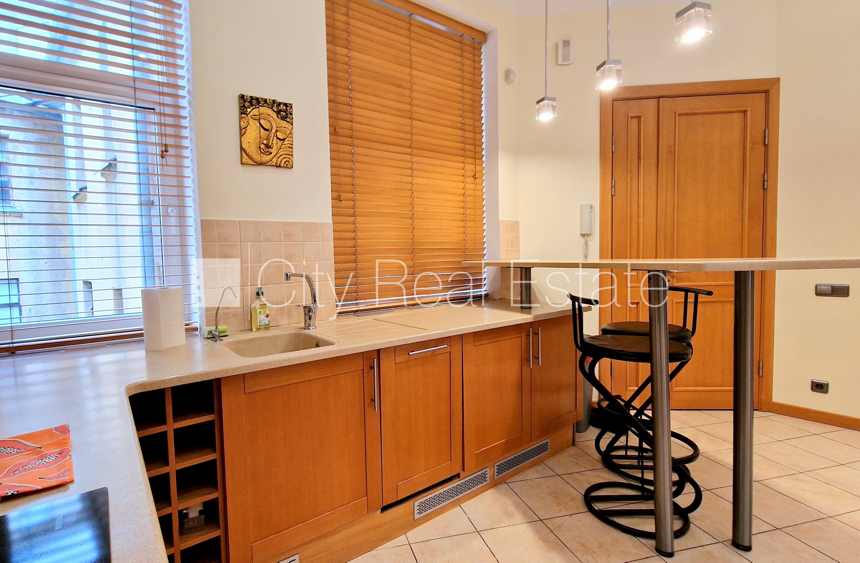 Sludinājumi. Fasādes māja, renovēta māja, viena kvadrātmetra apsaimniekošanas maksa mēnesī  0,39 EUR, Cena: 960 EUR/mēn Foto #14