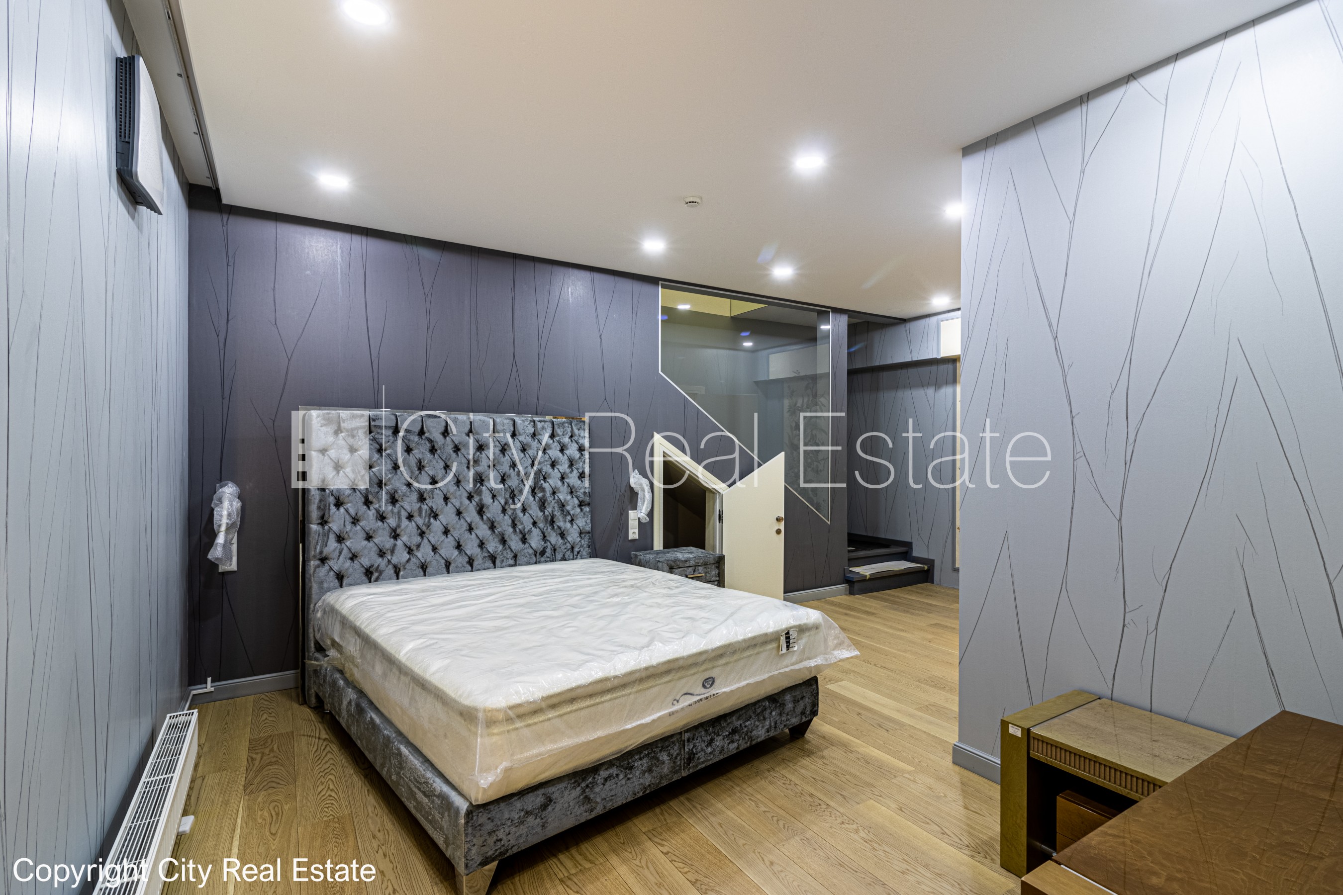 Sludinājumi. Jaunceltne, pagalma ēka, energo efektīva māja, ieeja no pagalma, puspagrabs, ir lifts, logi vērsti Cena: 380660 EUR Foto #1