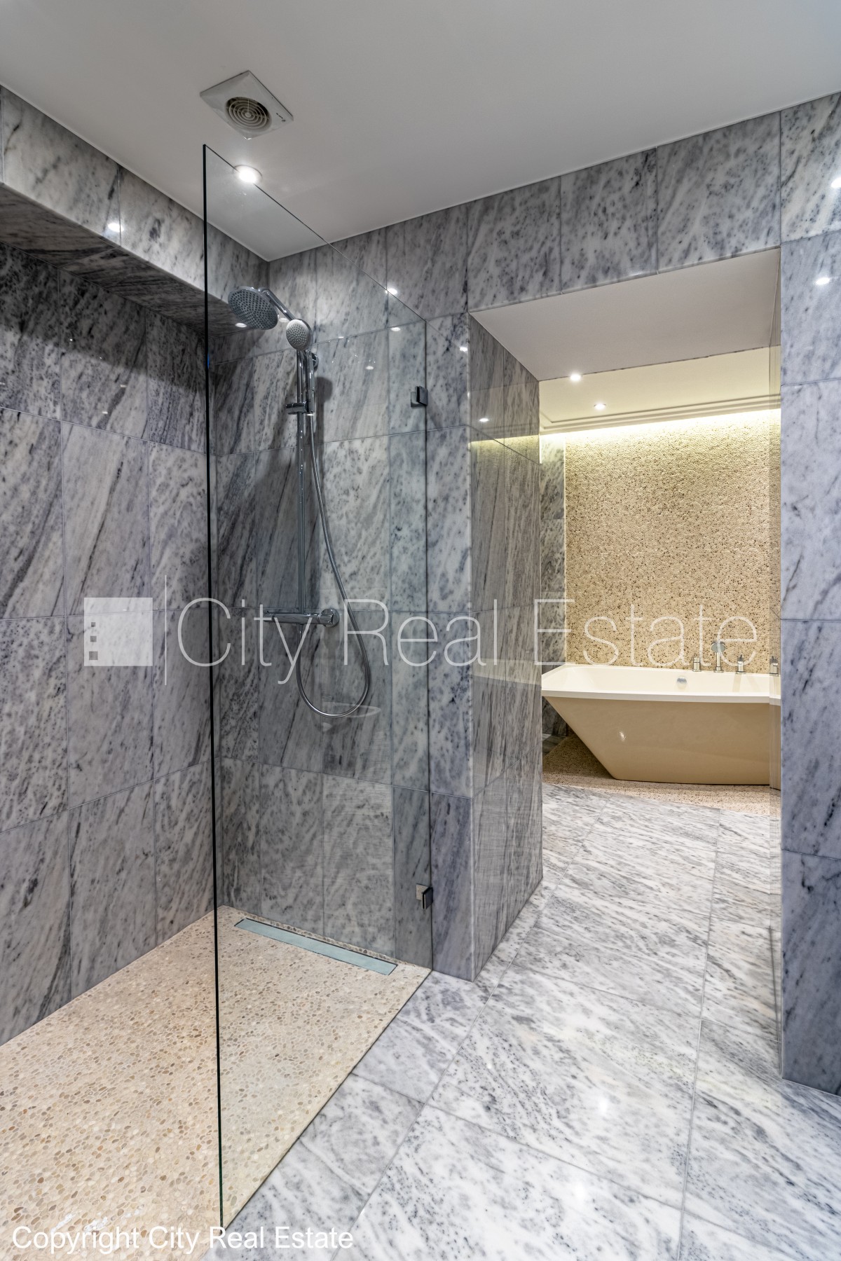 Sludinājumi. Jaunceltne, pagalma ēka, energo efektīva māja, ieeja no pagalma, puspagrabs, ir lifts, logi vērsti Cena: 380660 EUR Foto #4