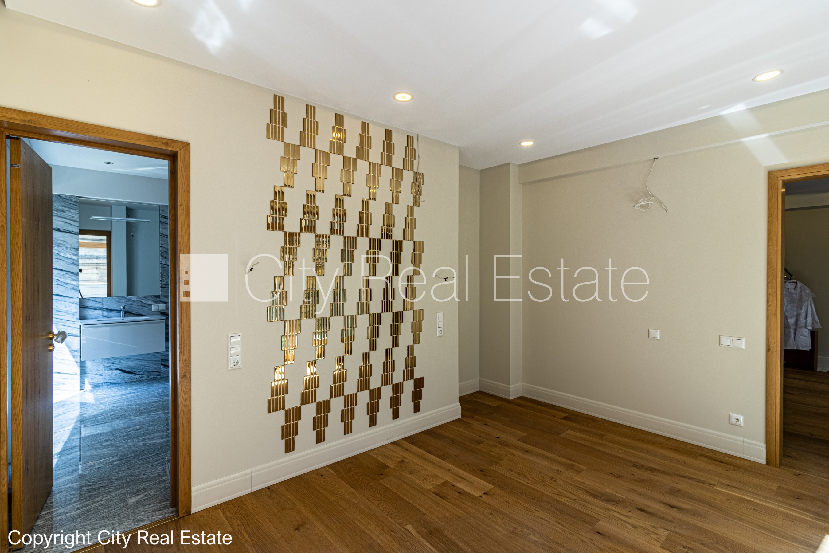 Sludinājumi. Jaunceltne, fasādes māja, energo efektīva māja, ieeja no pagalma, lodžija, plašs skats no loga, Cena: 1300 EUR/mēn Foto #3