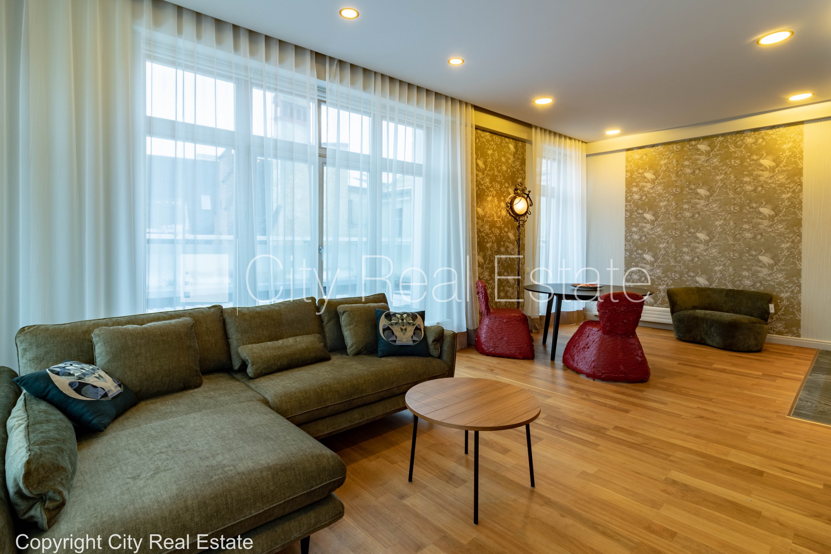 Sludinājumi. Jaunceltne, fasādes māja, slēgts pagalms, ieeja no pagalma, ir lifts, balkons 1,8 m2, terase 32,30 Cena: 1750 EUR/mēn Foto #4