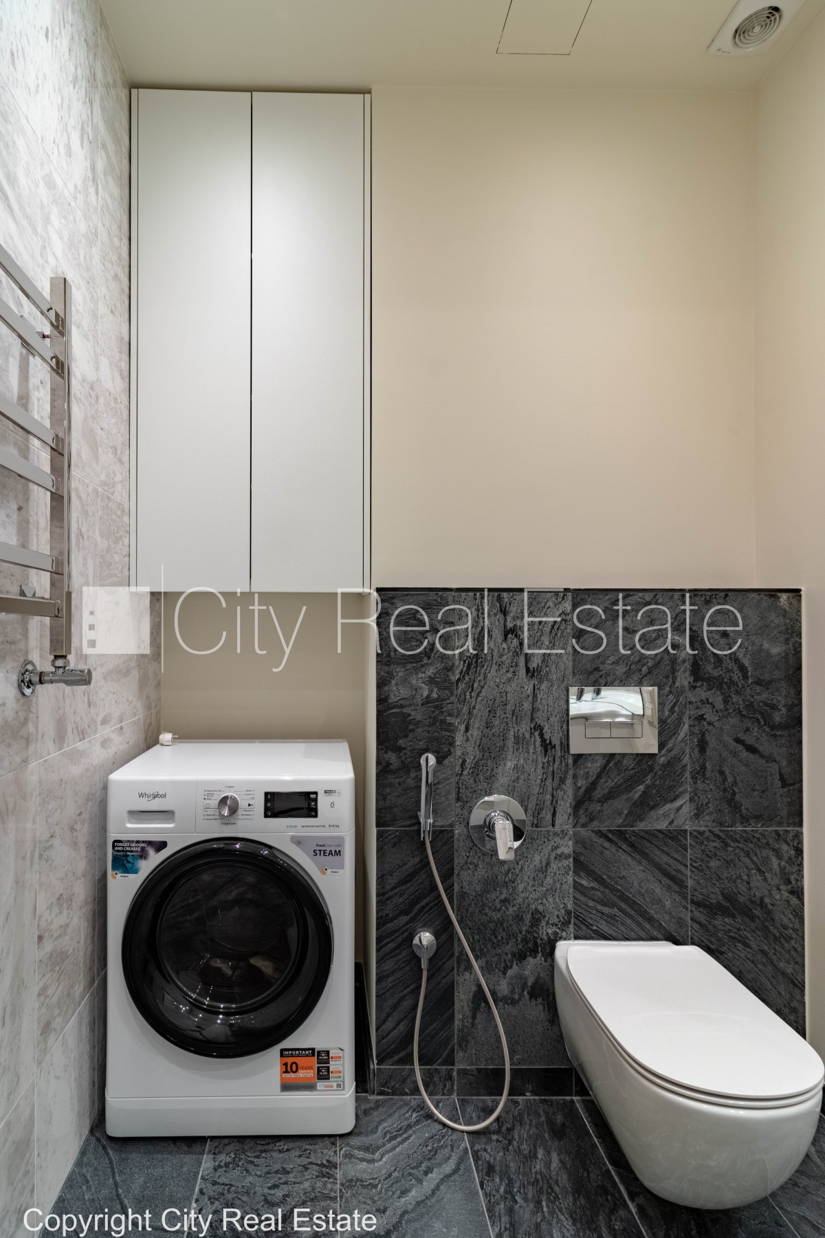 Sludinājumi. Jaunceltne, fasādes māja, slēgts pagalms, ieeja no pagalma, ir lifts, balkons 1,8 m2, terase 32,30 Cena: 1750 EUR/mēn Foto #9