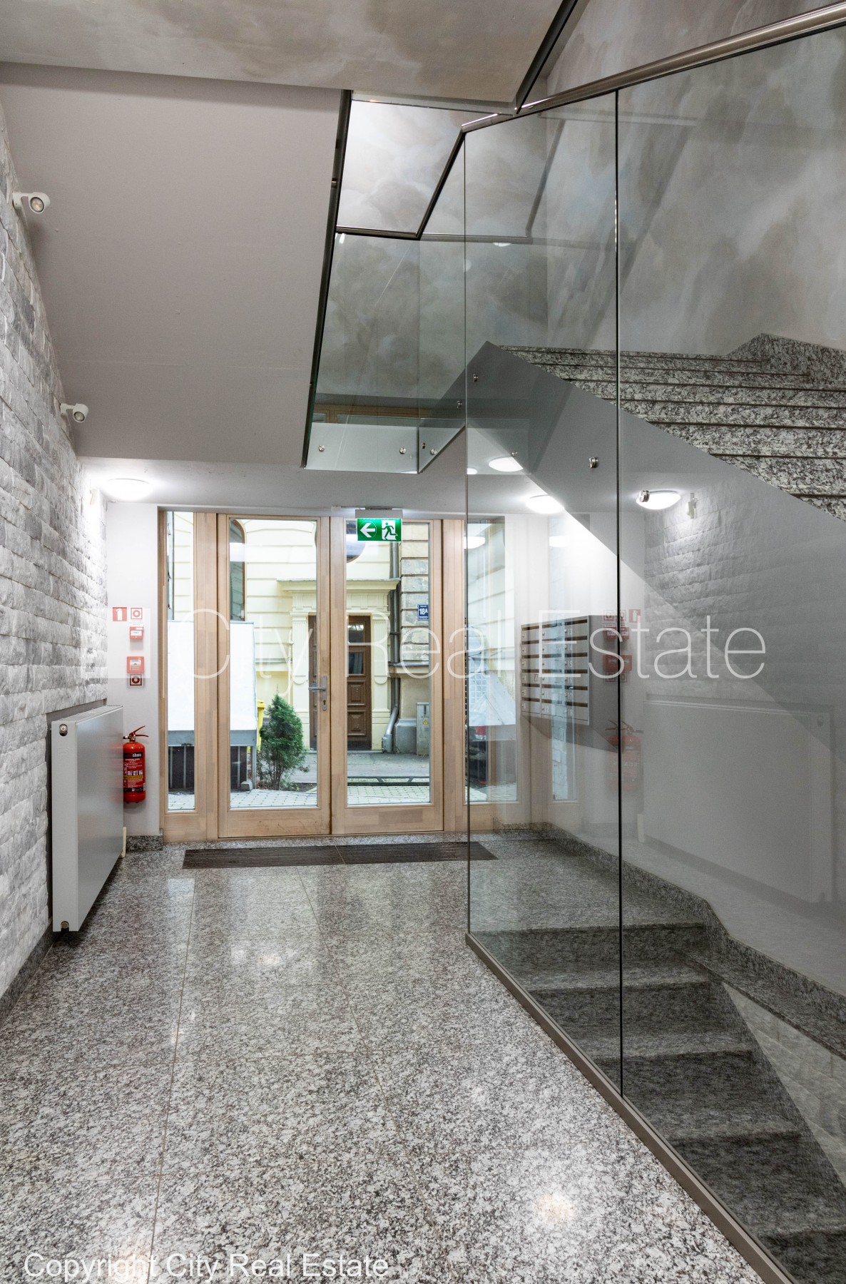 Sludinājumi. Jaunceltne, fasādes māja, slēgts pagalms, ieeja no pagalma, ir lifts, balkons 1,8 m2, terase 32,30 Cena: 1750 EUR/mēn Foto #13