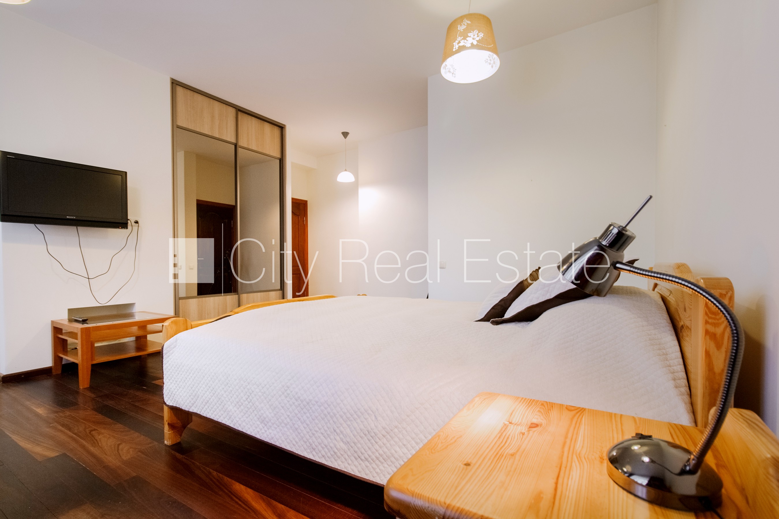 Sludinājumi. Šo dzīvokli izīrē pa diennaktīm (īstermiņa īre), īres cena sludinājumā norādīta par vienu diennakts Cena: 45 EUR/mēn Foto #25