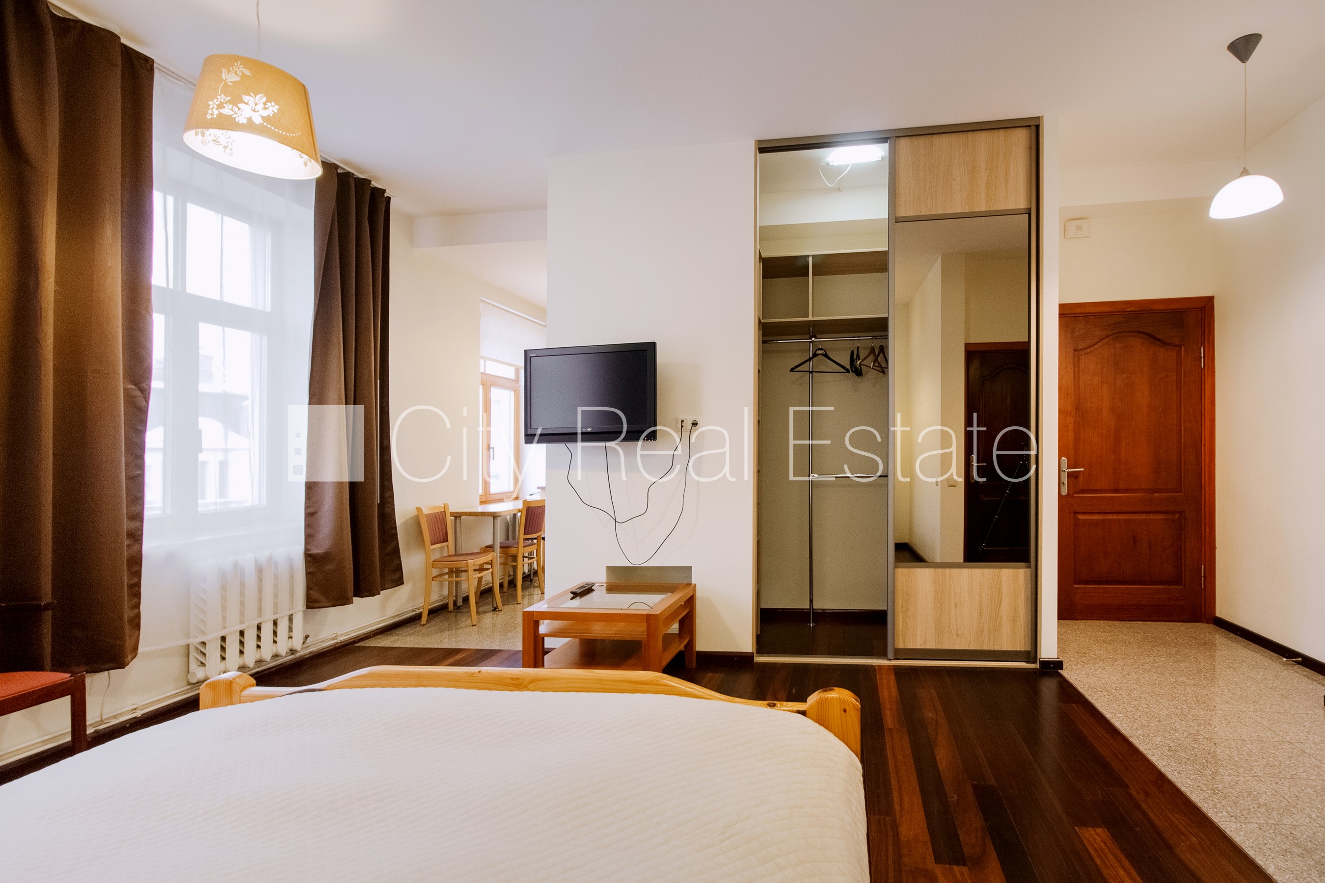 Sludinājumi. Šo dzīvokli izīrē pa diennaktīm (īstermiņa īre), īres cena sludinājumā norādīta par vienu diennakts Cena: 45 EUR/mēn Foto #9