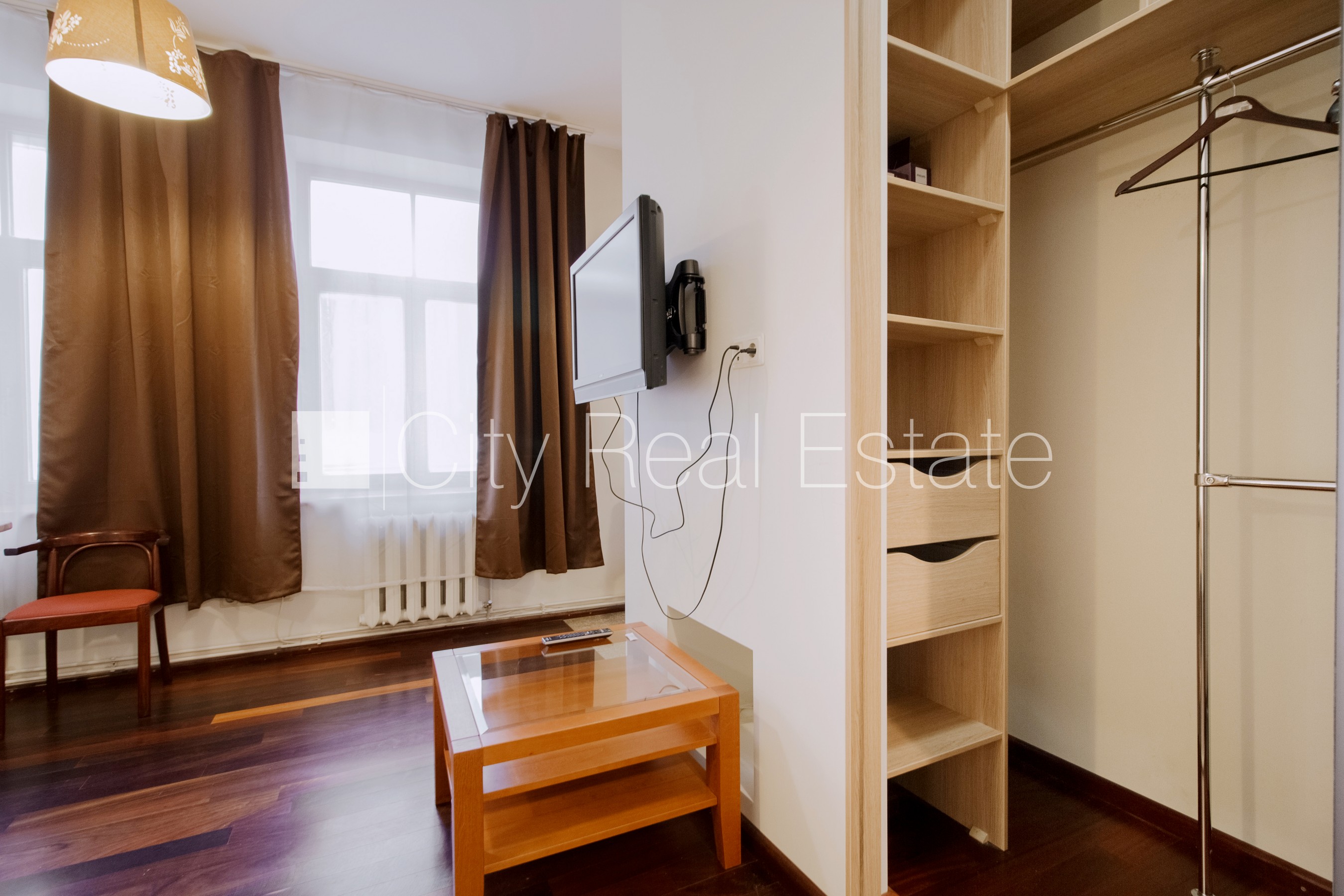 Sludinājumi. Šo dzīvokli izīrē pa diennaktīm (īstermiņa īre), īres cena sludinājumā norādīta par vienu diennakts Cena: 45 EUR/mēn Foto #14