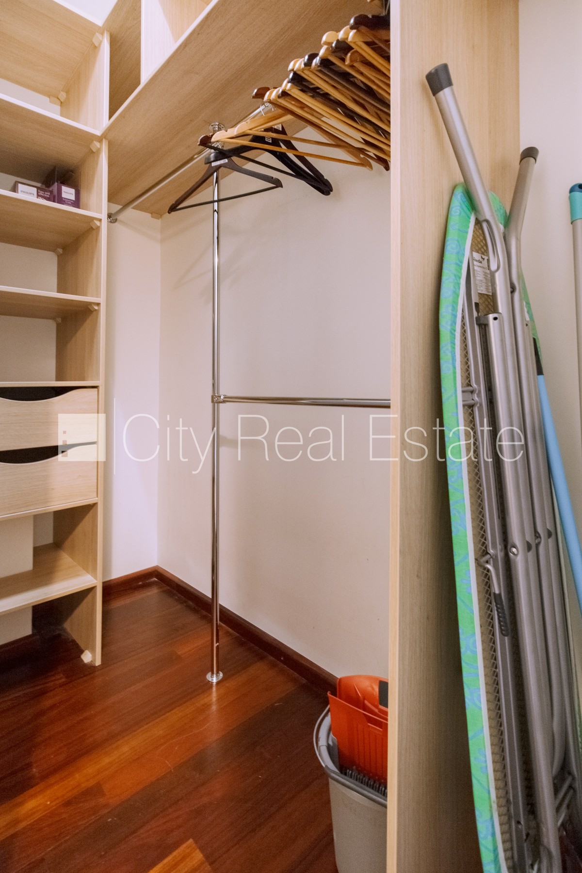 Sludinājumi. Šo dzīvokli izīrē pa diennaktīm (īstermiņa īre), īres cena sludinājumā norādīta par vienu diennakts Cena: 45 EUR/mēn Foto #15