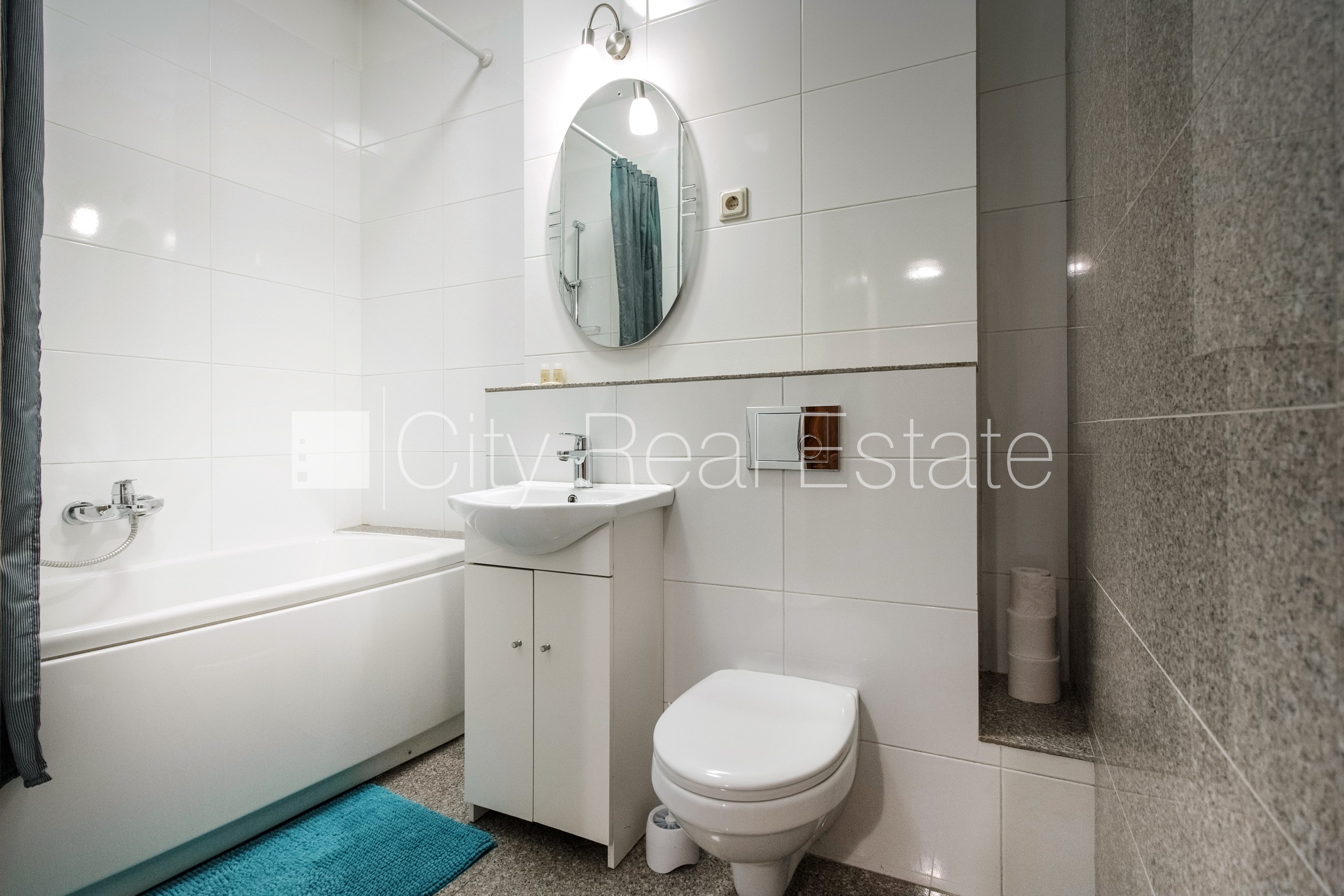 Sludinājumi. Šo dzīvokli izīrē pa diennaktīm (īstermiņa īre), īres cena sludinājumā norādīta par vienu diennakts Cena: 45 EUR/mēn Foto #19