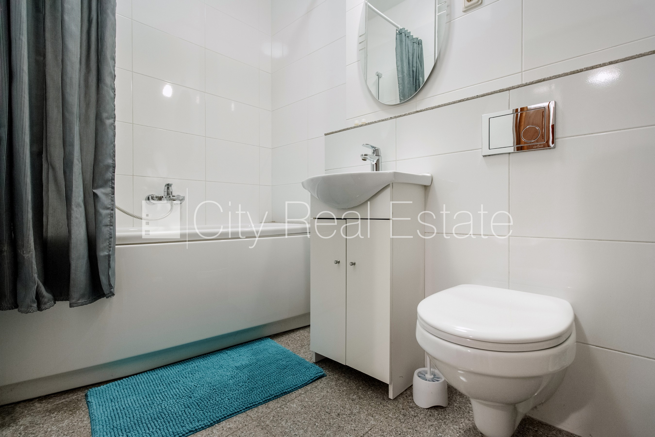 Sludinājumi. Šo dzīvokli izīrē pa diennaktīm (īstermiņa īre), īres cena sludinājumā norādīta par vienu diennakts Cena: 45 EUR/mēn Foto #20