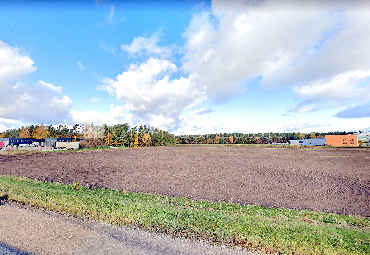 Sludinājumi. Saskaņā ar aktuālo pilsētas teritorijas atļauto izmantošanas plānu: jauktas ražošanas un darījumu Cena: 490000 EUR Foto #12