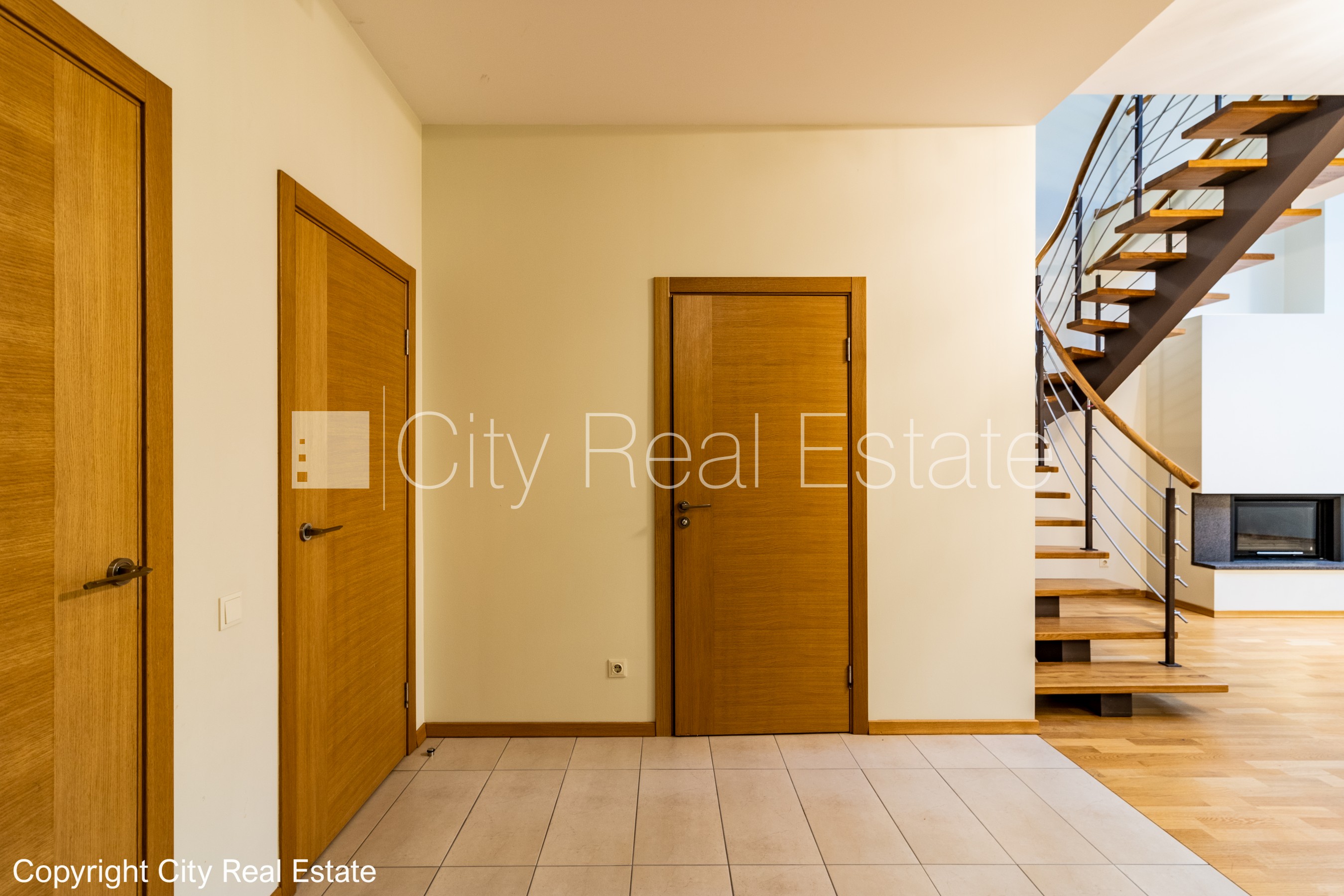 Sludinājumi. Projekts - Rīdzenes Rezidence, jaunceltne, fasādes māja, bruģēts piebraucamais ceļš, slēgts Cena: 799000 EUR Foto #7