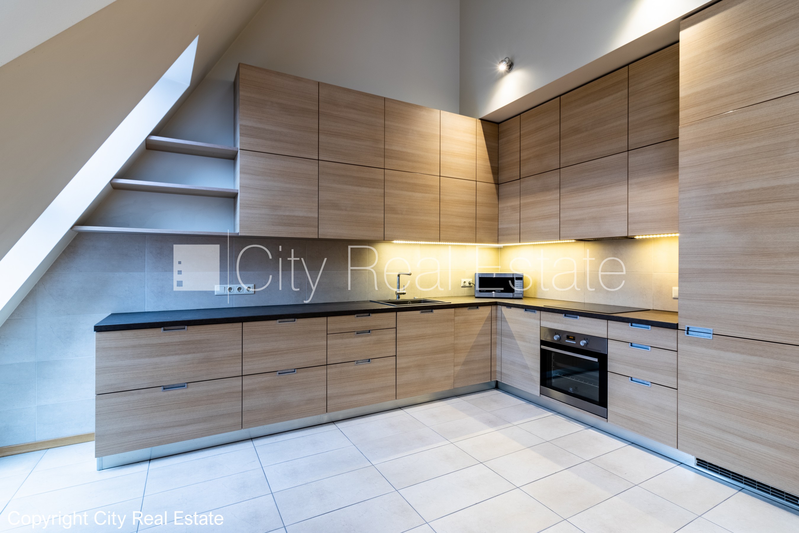 Sludinājumi. Projekts - Rīdzenes Rezidence, jaunceltne, fasādes māja, bruģēts piebraucamais ceļš, slēgts Cena: 799000 EUR Foto #4