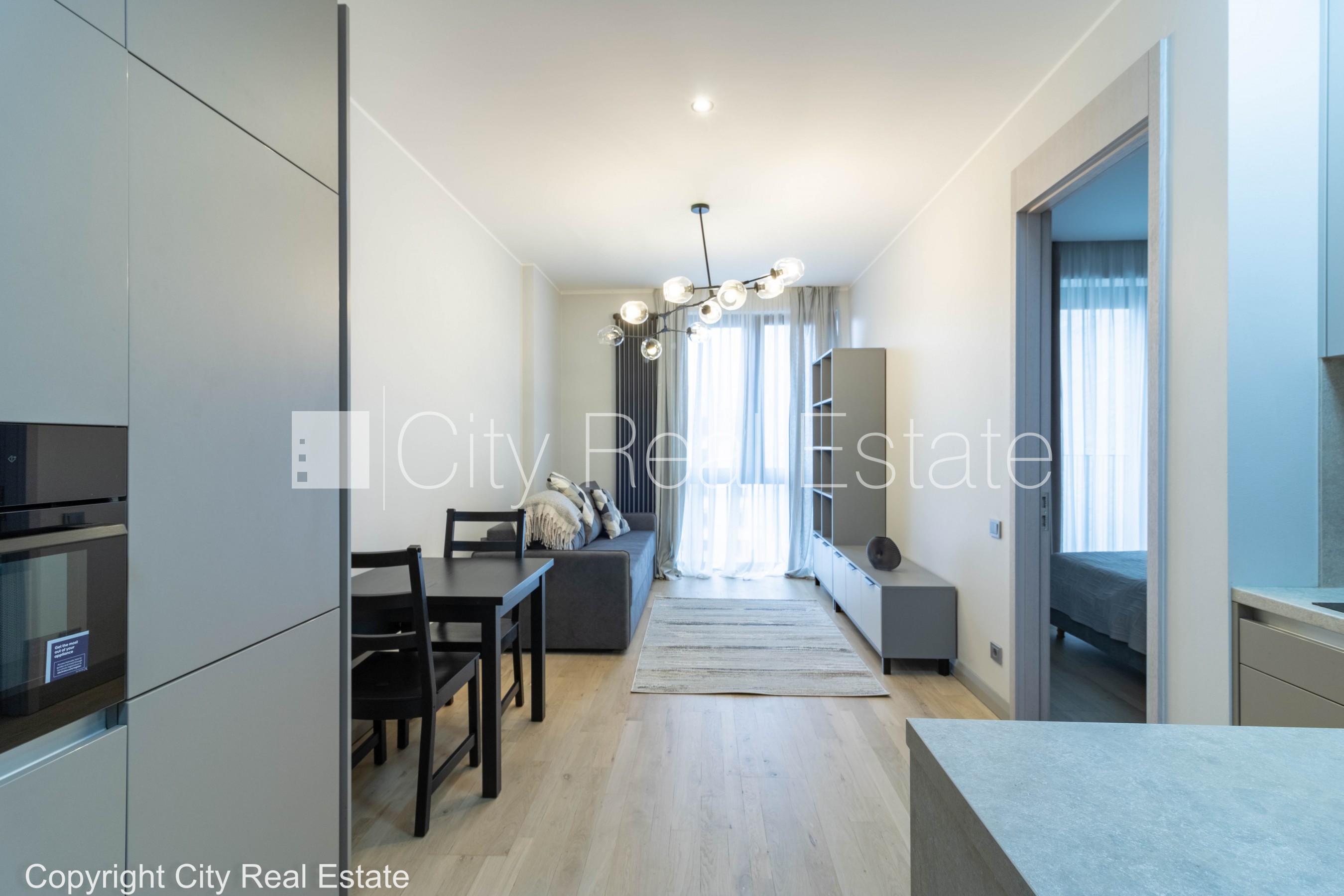 Sludinājumi. Projekts - Parkers (Parkers), jaunceltne, pagalma ēka, labiekārtots apzaļumots pagalms, slēgta Cena: 800 EUR/mēn Foto #1