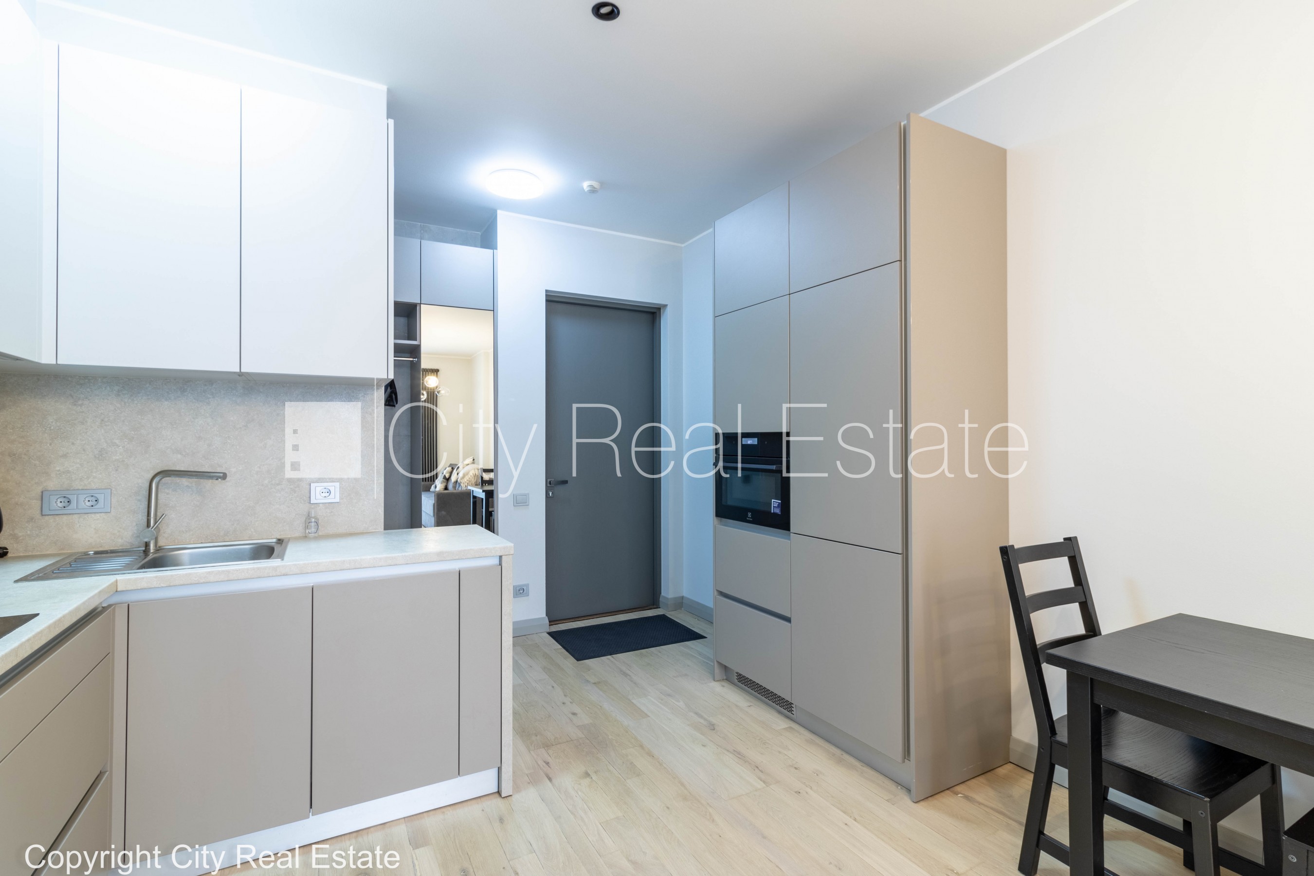 Sludinājumi. Projekts - Parkers (Parkers), jaunceltne, pagalma ēka, labiekārtots apzaļumots pagalms, slēgta Cena: 800 EUR/mēn Foto #4