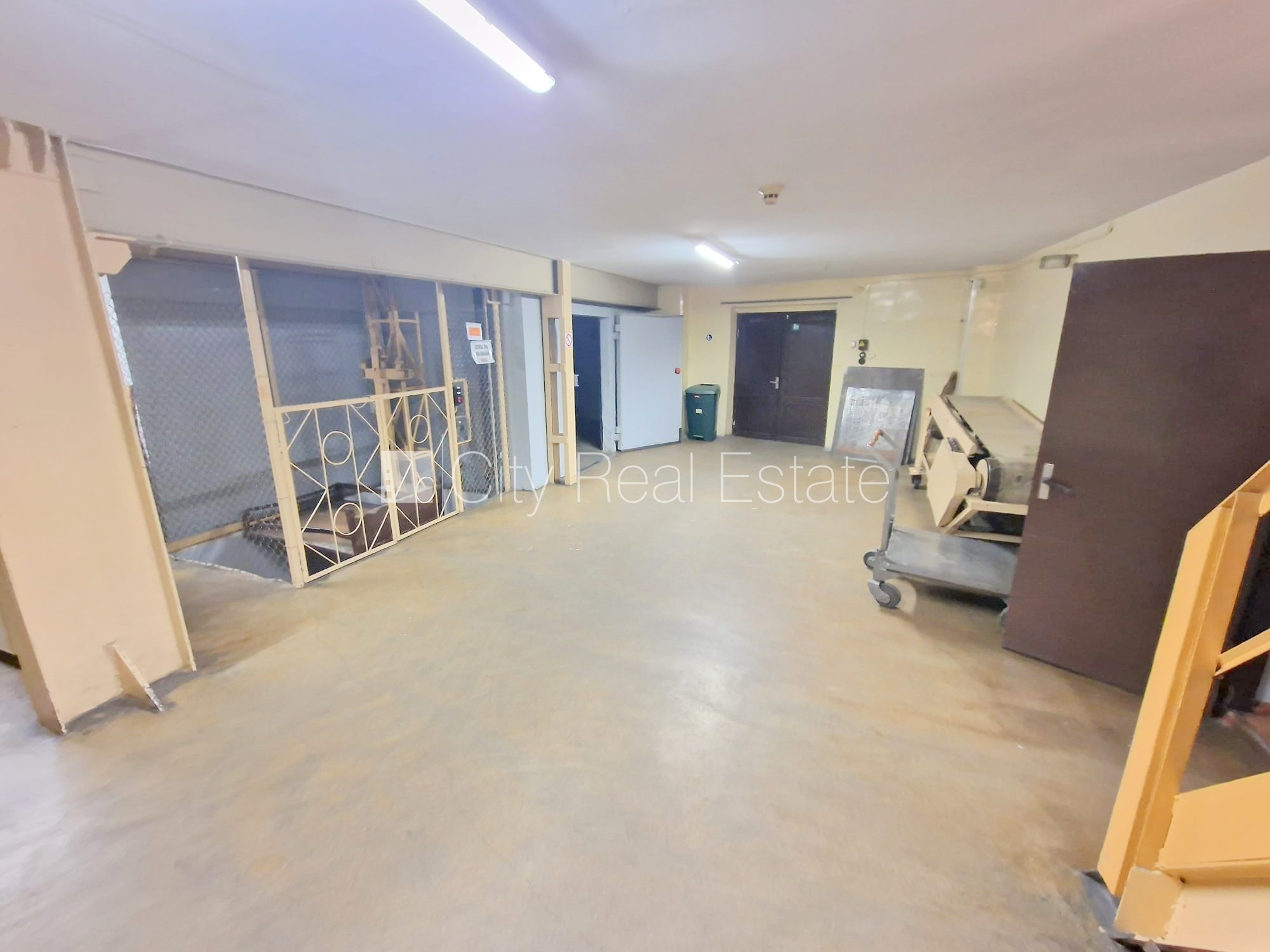 Sludinājumi. Zeme īpašumā, fasādes māja, metāla jumta segums, fasāde ar dekoratīvo apmetumu, pagrabstāvā Cena: 210000 EUR Foto #13