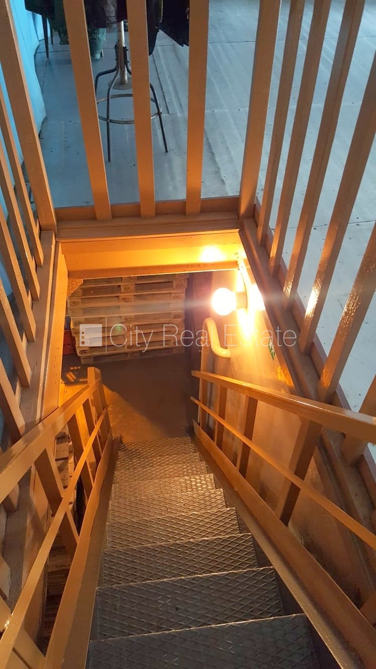 Sludinājumi. Zeme īpašumā, fasādes māja, metāla jumta segums, fasāde ar dekoratīvo apmetumu, pagrabstāvā Cena: 210000 EUR Foto #16