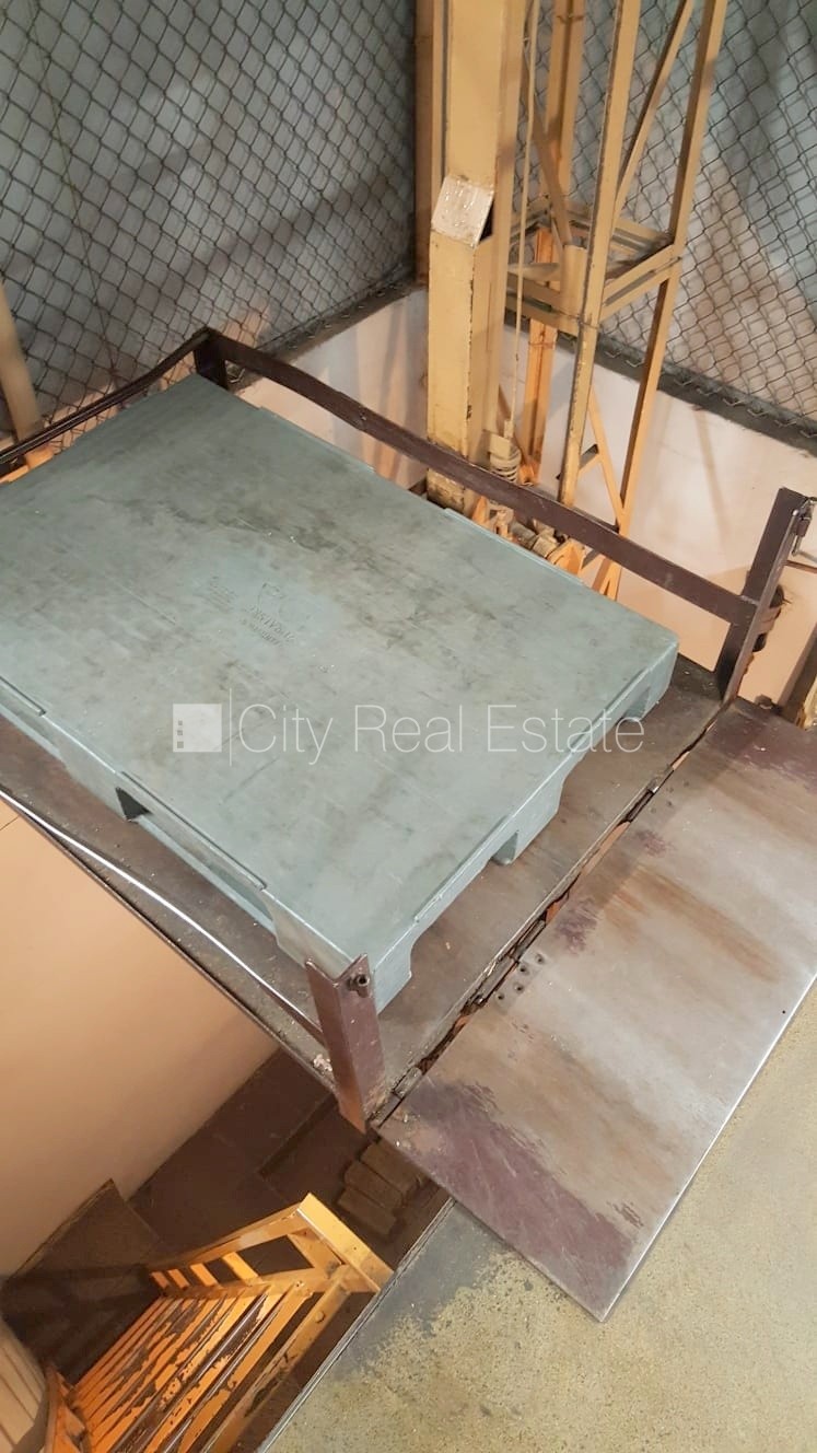 Sludinājumi. Zeme īpašumā, fasādes māja, metāla jumta segums, fasāde ar dekoratīvo apmetumu, pagrabstāvā Cena: 210000 EUR Foto #11