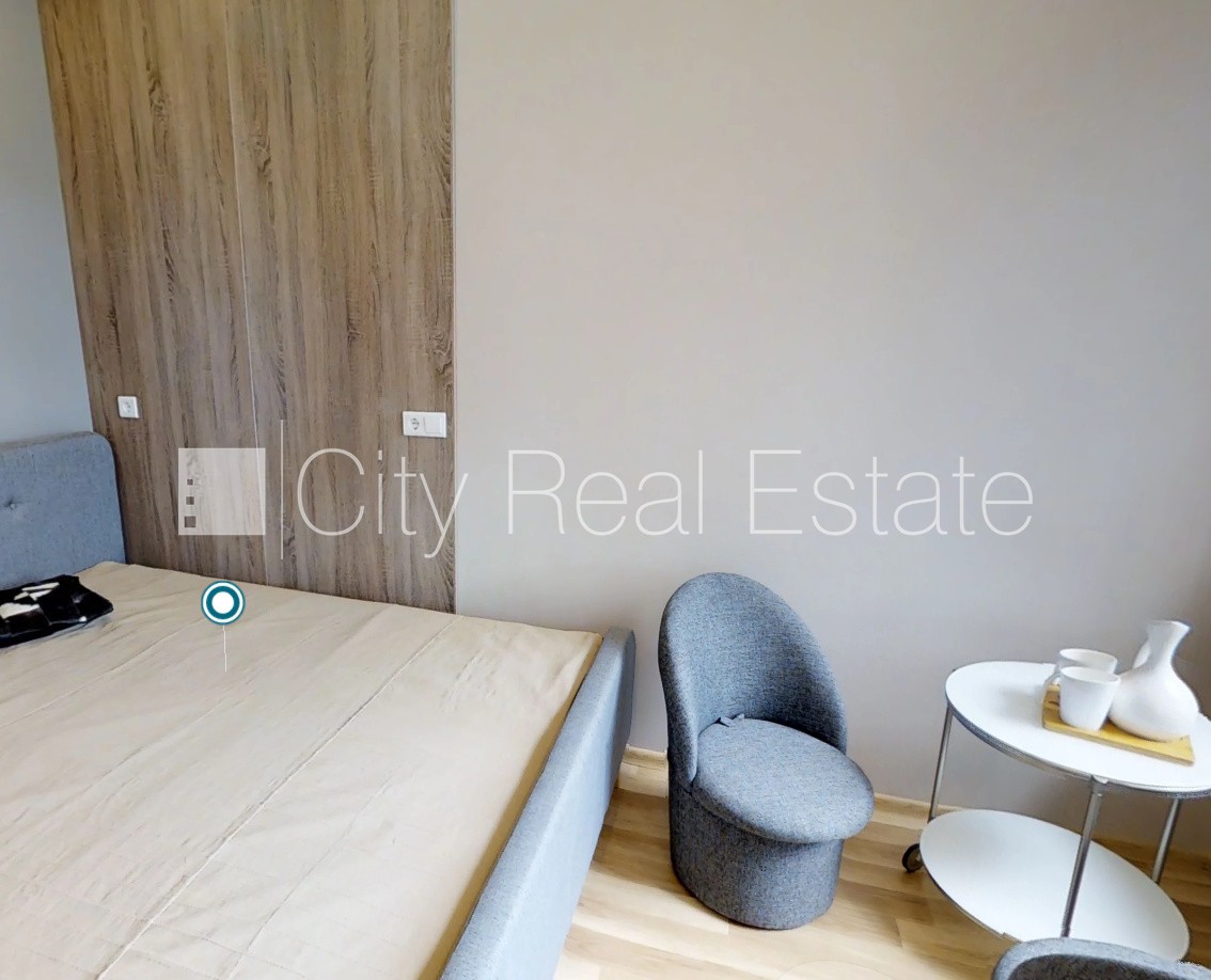 Sludinājumi. Pagalma māja, renovēta māja, labiekārtota apzaļumota teritorija, vieta automašīnai, studio tipa, Cena: 525 EUR/mēn Foto #10