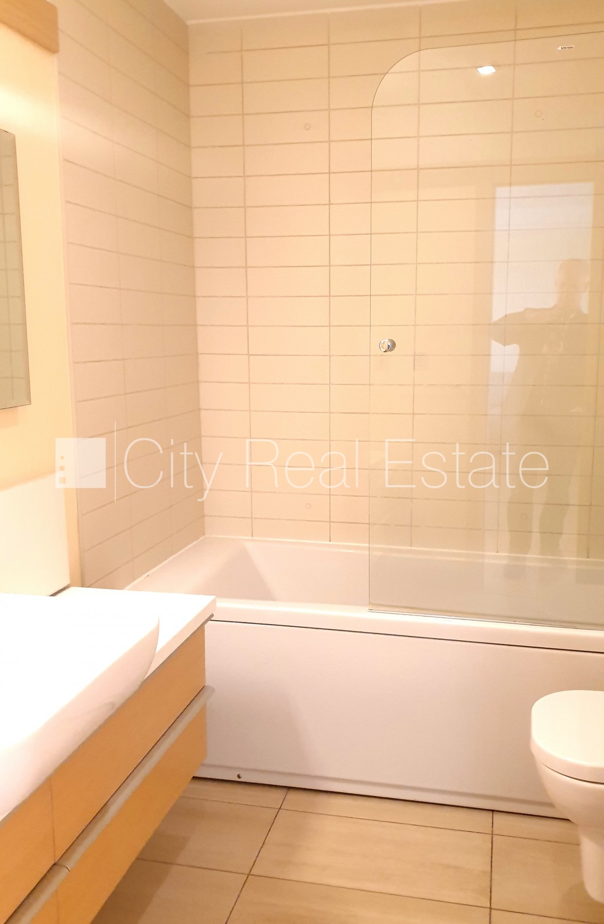 Sludinājumi. Projekts - Panorama Plaza, jaunceltne, pagalma māja, par terases platību apsaimniekošanas maksa nav Cena: 1500 EUR/mēn Foto #16