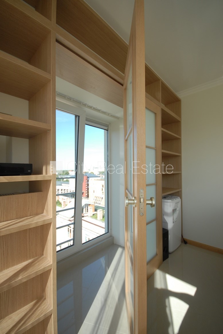 Sludinājumi. Jaunceltne, pagalma ēka, labiekārtota apzaļumota teritorija, labiekārtots apzaļumots pagalms, Cena: 950 EUR/mēn Foto #13