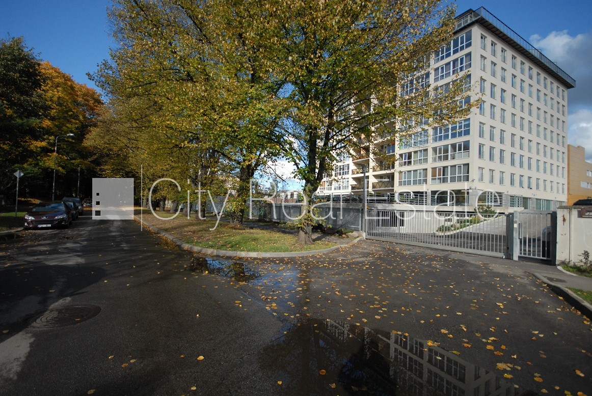 Sludinājumi. Jaunceltne, pagalma ēka, labiekārtota apzaļumota teritorija, labiekārtots apzaļumots pagalms, Cena: 950 EUR/mēn Foto #19