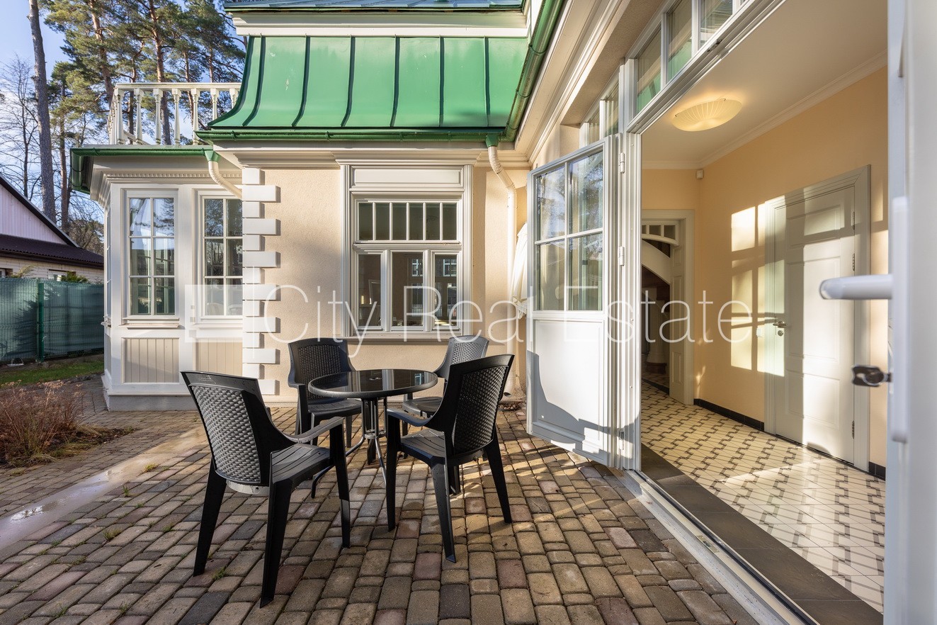 Sludinājumi. Privātmāja, labiekārtots apzaļumots pagalms, iežogota teritorija, slēgta teritorija, bezmaksas Cena: 2800 EUR/mēn Foto #19