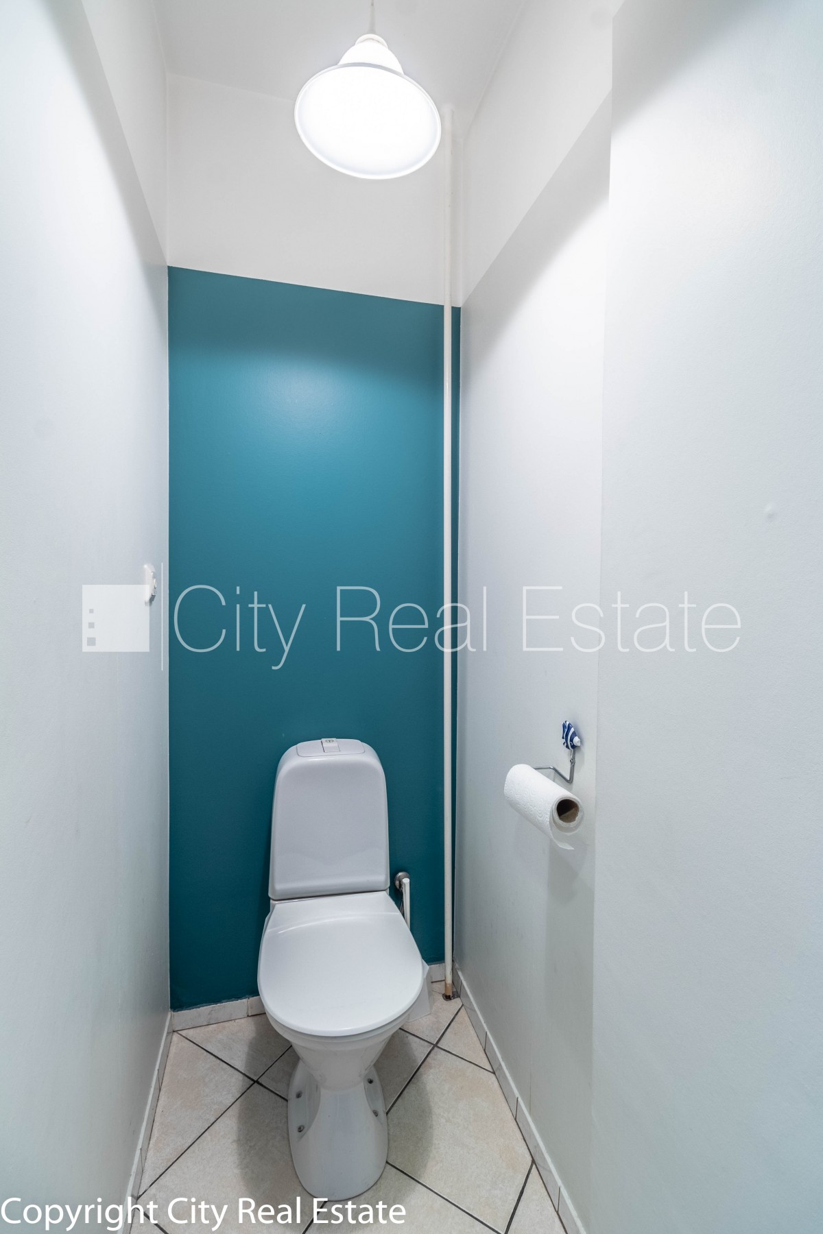 Sludinājumi. Fasādes māja, renovēta māja, slēgts pagalms, ieeja no ielas, kāpņu telpa pēc kosmētiskā remonta, Cena: 470 EUR/mēn Foto #15