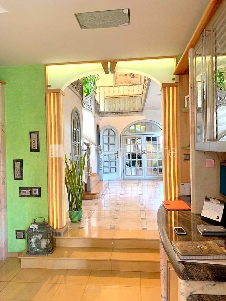 Sludinājumi. Privātmāja, jaunceltne, labiekārtota apzaļumota teritorija 2400 m2, bruģēts piebraucamais ceļš, Cena: 2500 EUR/mēn Foto #8