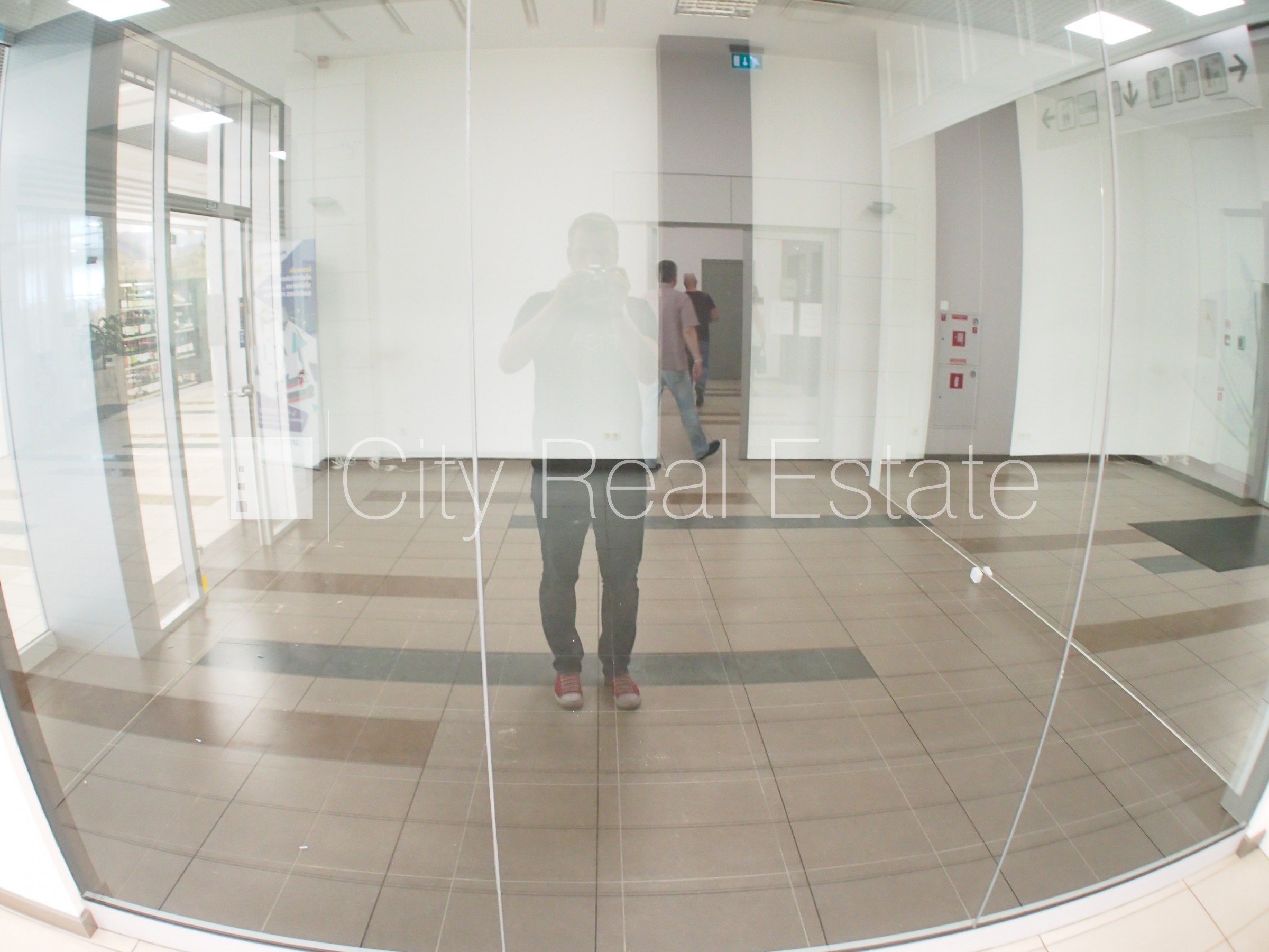 Sludinājumi. Jaunceltne, fasādes māja, ieeja no ielas, augstie griesti, centrālā apkure, apkures skaitītāji, Cena: 377 EUR/mēn Foto #3