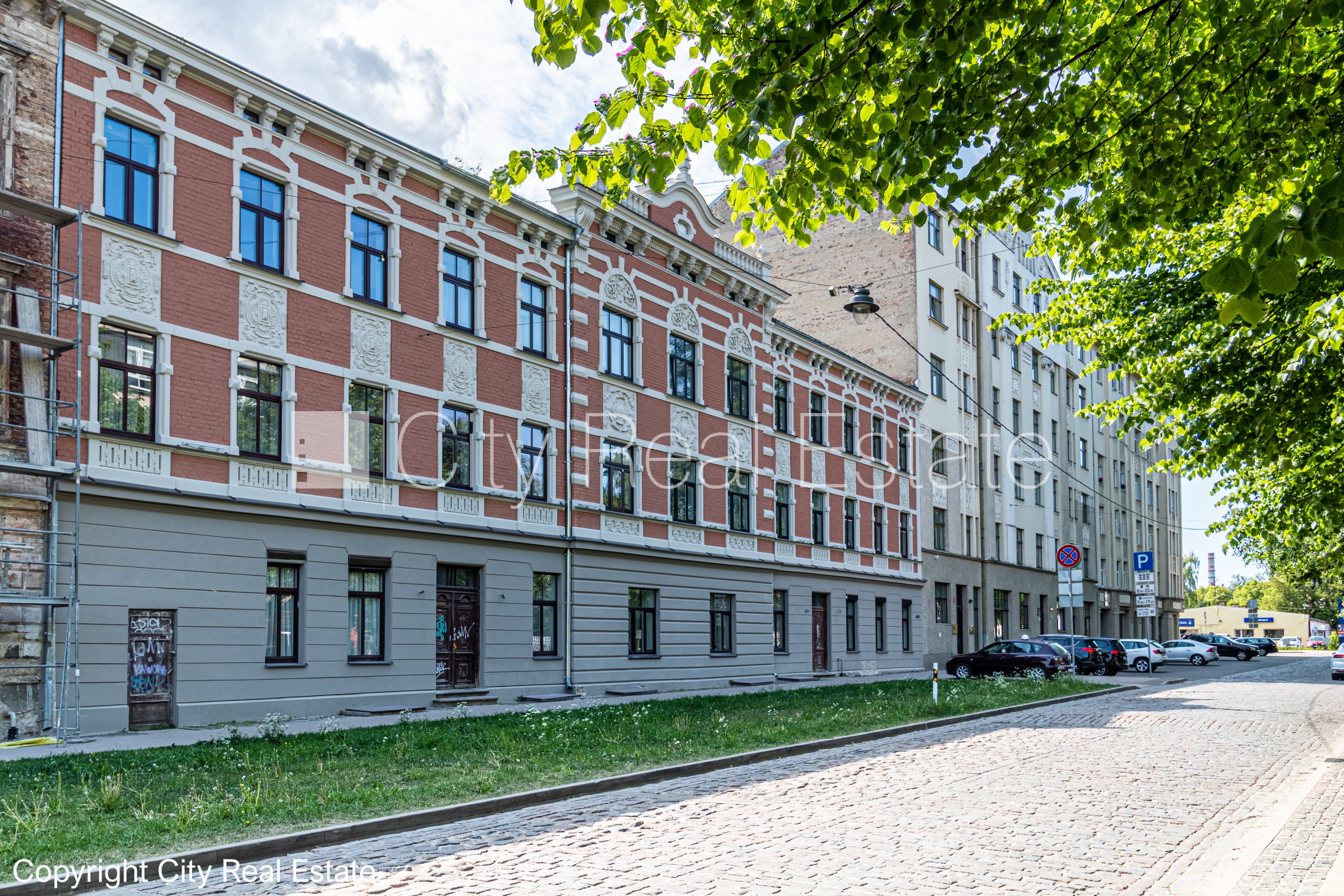 Sludinājumi. Fasādes māja, renovēta māja, vieta automašīnai, ieeja no ielas un pagalma, logi vērsti mājas abās Cena: 165000 EUR Foto #22