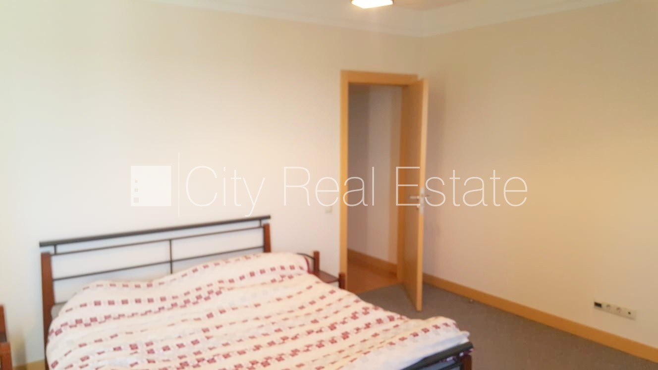 Sludinājumi. Projekts - Panorama Plaza, jaunceltne, slēgta teritorija, ieeja no ielas, ir lifts, logi vērsti uz Cena: 700 EUR/mēn Foto #13