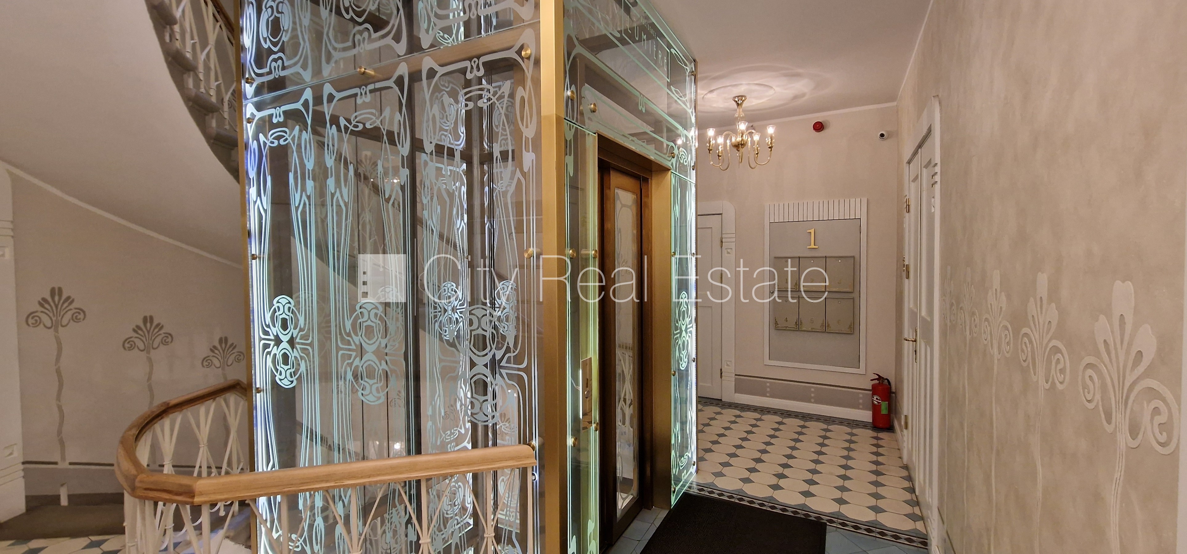 Объявление. Проект - Residence Lumiere (Ресиденце Лумиере), реновированный дом, закрытый двор, возможность Цена: 1600 EUR/мес. Foto #12