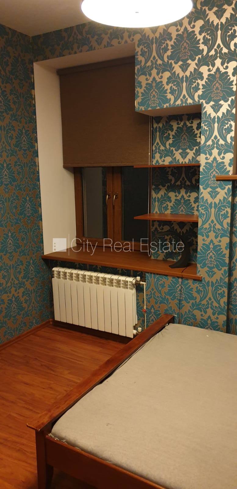 Объявление. Здание во дворе, реновированный дом, закрытый двор, объект охраняет физическая охрана, вход со Цена: 400 EUR/мес. Foto #8