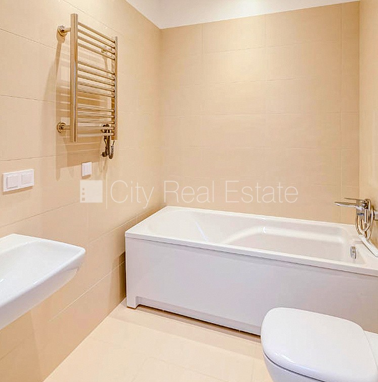 Объявление. Земля в собственности, новостройка, монолитные бетонные стены, благоустроенная озеленённая Цена: 341000 EUR Foto #6