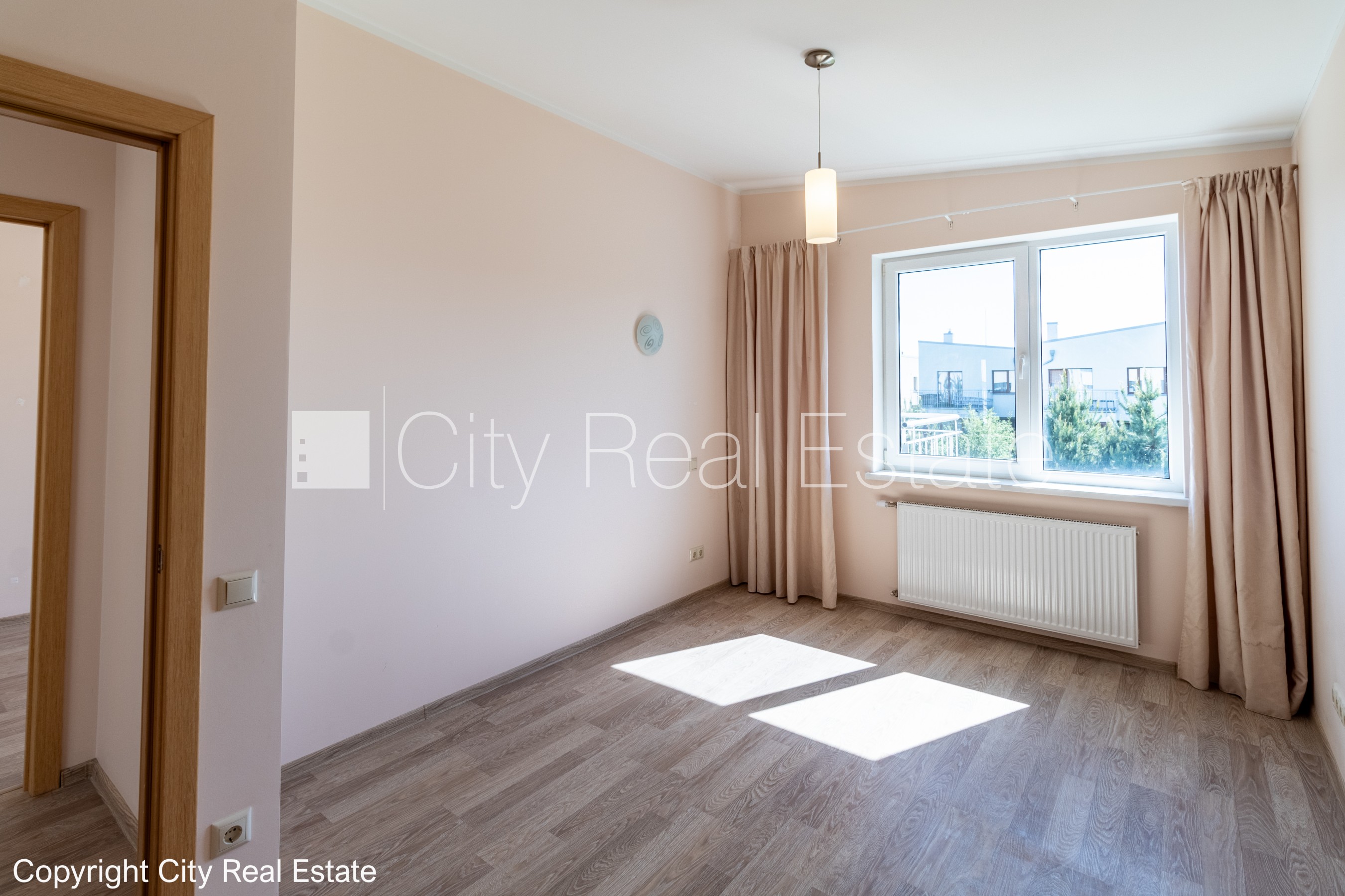 Sludinājumi. Zeme īpašumā, privātmāja, rindu māja, jaunceltne, zaļā teritorija 345 m2, labiekārtota apzaļumota Cena: 380000 EUR Foto #15