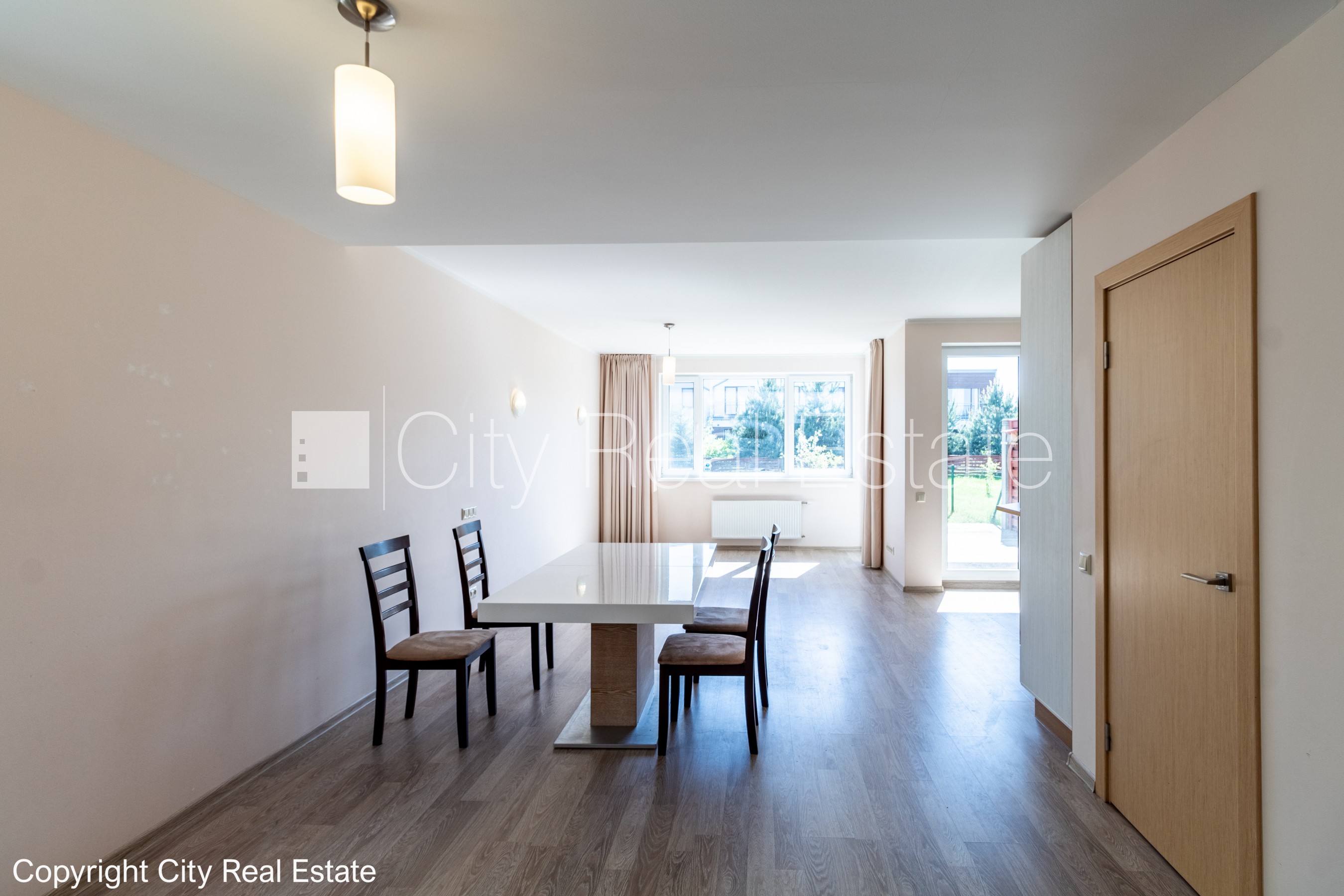 Sludinājumi. Zeme īpašumā, privātmāja, rindu māja, jaunceltne, zaļā teritorija 345 m2, labiekārtota apzaļumota Cena: 380000 EUR Foto #9