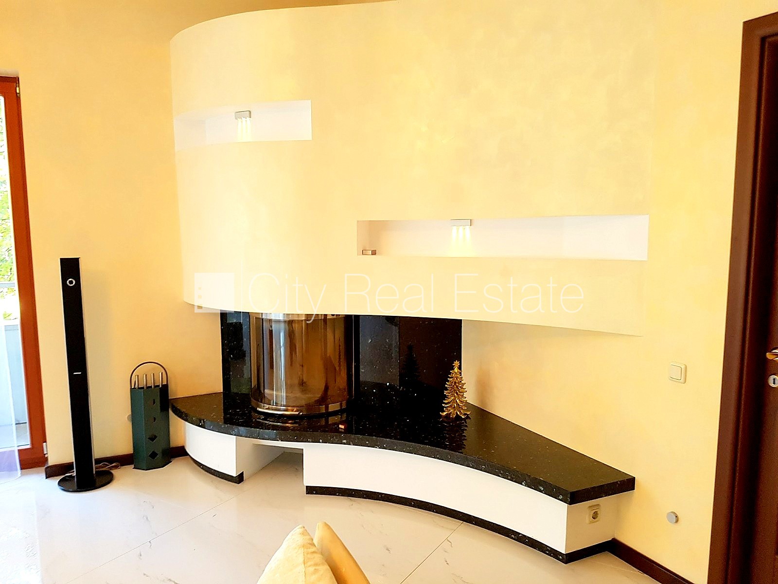 Sludinājumi. Projekts - Jūras Pils, zeme īpašumā, jaunceltne, pagalma māja, labiekārtots apzaļumots pagalms, Cena: 550000 EUR Foto #4