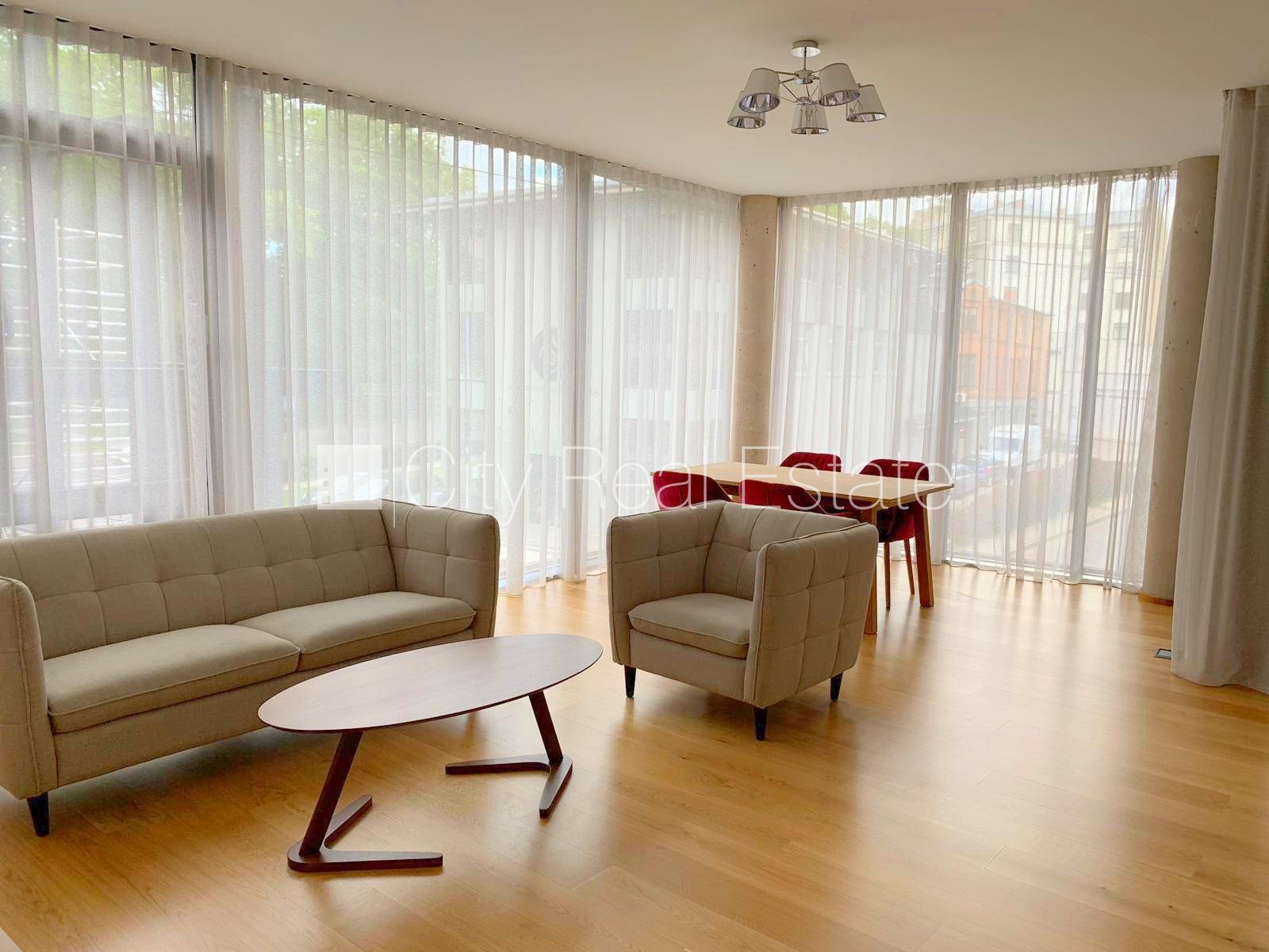 Sludinājumi. Jaunceltne, labiekārtota apzaļumota teritorija, slēgts pagalms, apsargāta autostāvvieta, apsargāts Cena: 316500 EUR Foto #1