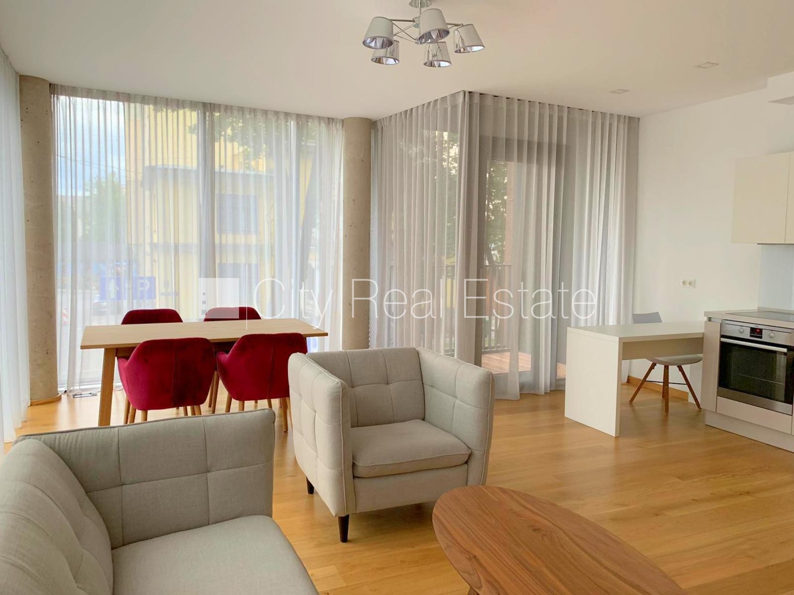 Sludinājumi. Jaunceltne, labiekārtota apzaļumota teritorija, slēgts pagalms, apsargāta autostāvvieta, apsargāts Cena: 316500 EUR Foto #2