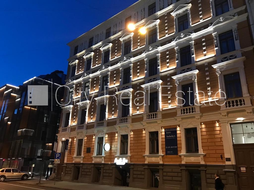 Sludinājumi. Renovēta māja, slēgts pagalms, ir lifts, kāpņu telpa pēc kapitālā remonta, studio tipa, virtuve Cena: 480 EUR/mēn Foto #10