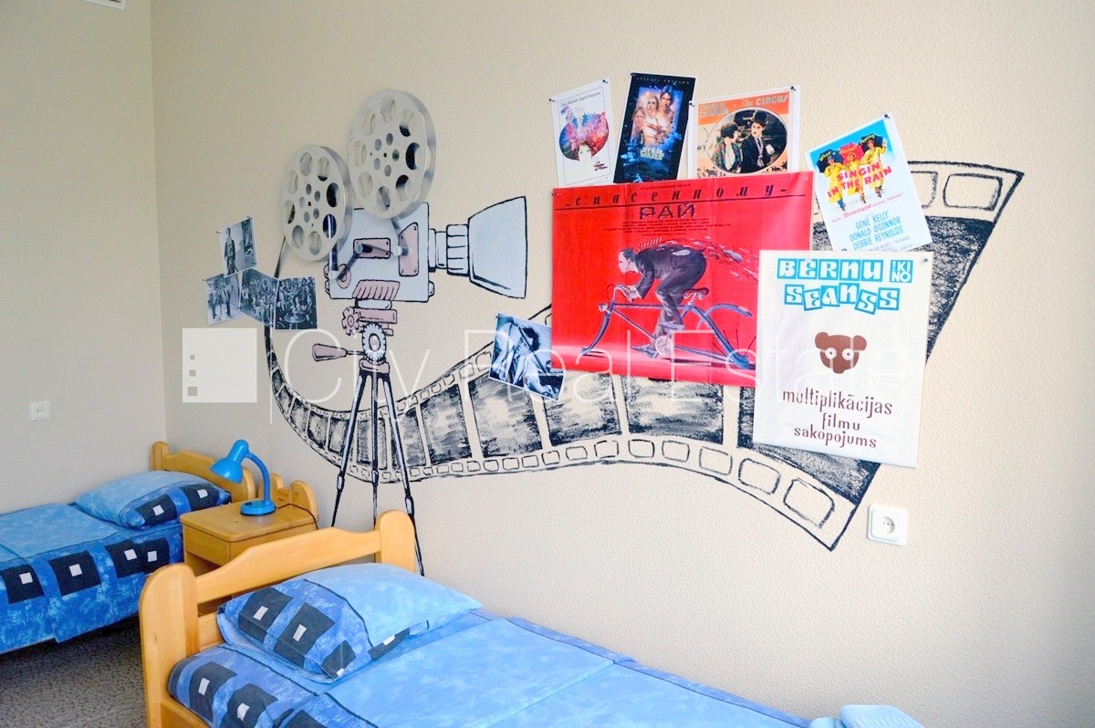 Sludinājumi. Viesu māja, renovēta māja, nomainītas inženierkomunikācijas, ķieģeļu mūra sienas, labiekārtota Cena: 350000 EUR Foto #11