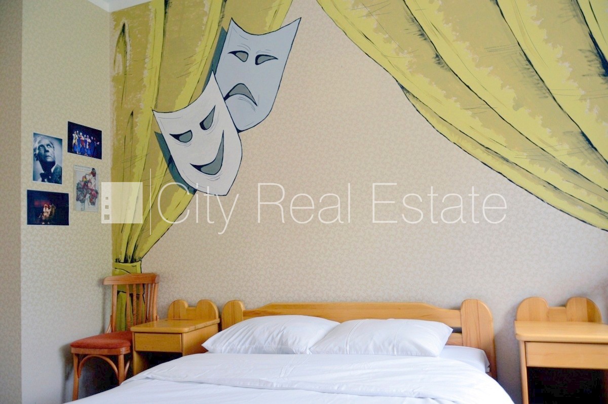 Sludinājumi. Viesu māja, renovēta māja, nomainītas inženierkomunikācijas, ķieģeļu mūra sienas, labiekārtota Cena: 350000 EUR Foto #8