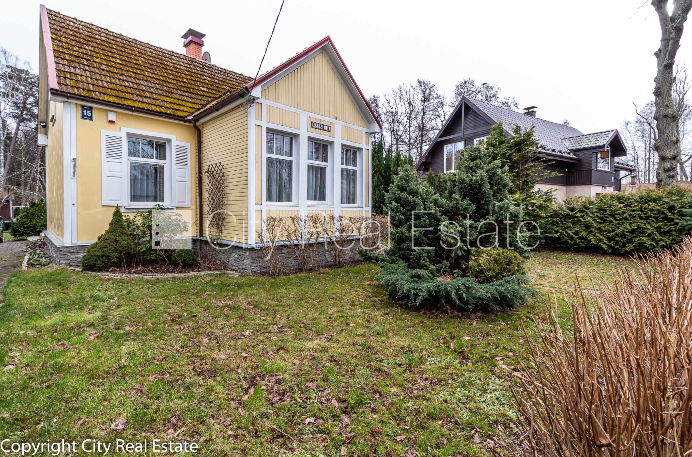 Sludinājumi. Labiekārtota apzaļumota teritorija, guļamistabu skaits 3 gab., gāzes apkure, restaurēti, atjaunoti Cena: 2500 EUR/mēn Foto #11